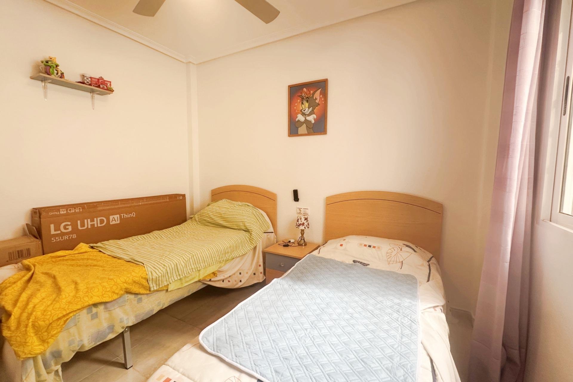 Segunda mano - Bungalow -
Orihuela Costa - Los Altos