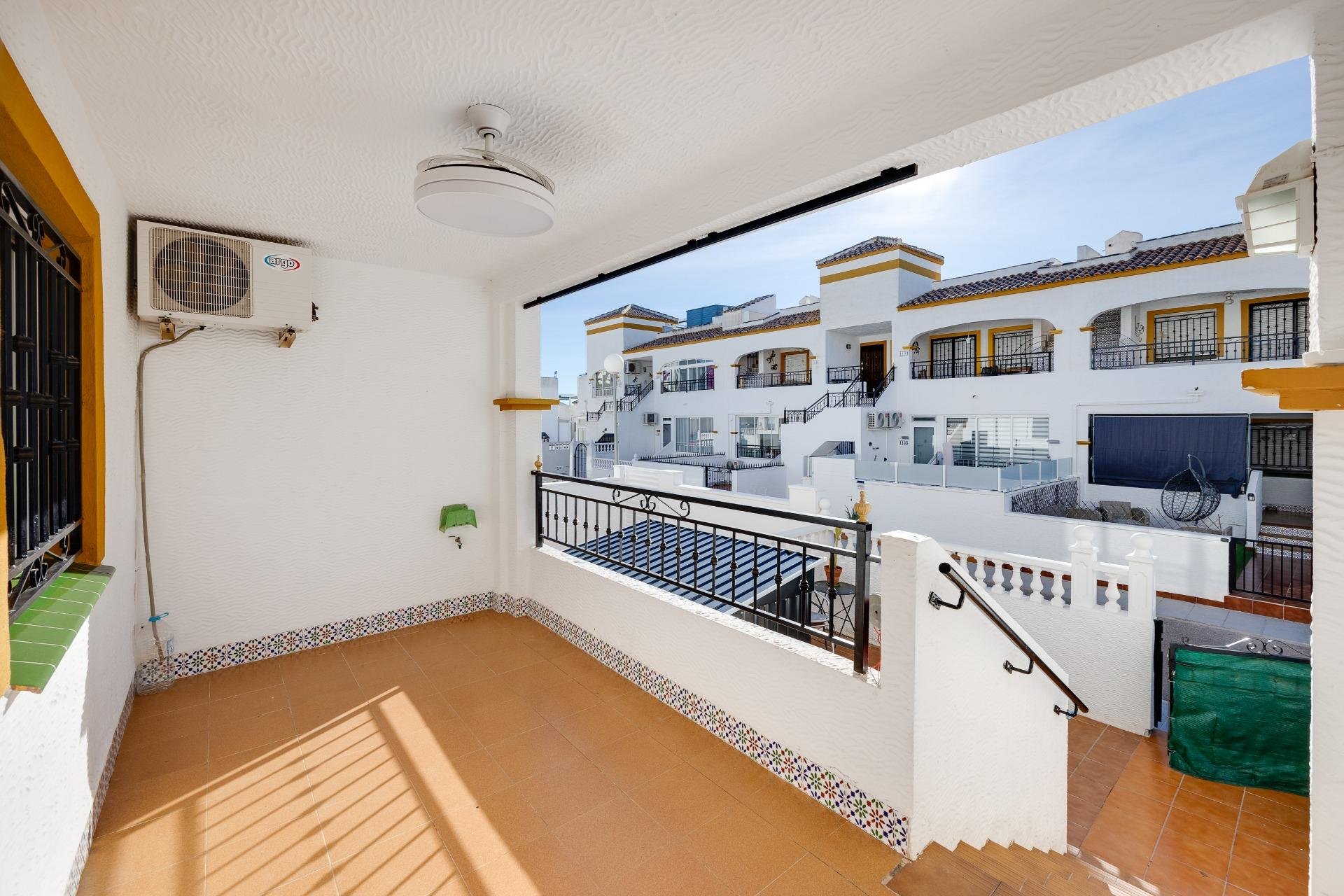 Segunda mano - Bungalow -
Orihuela - Desamparados-hurchillo-torremendo