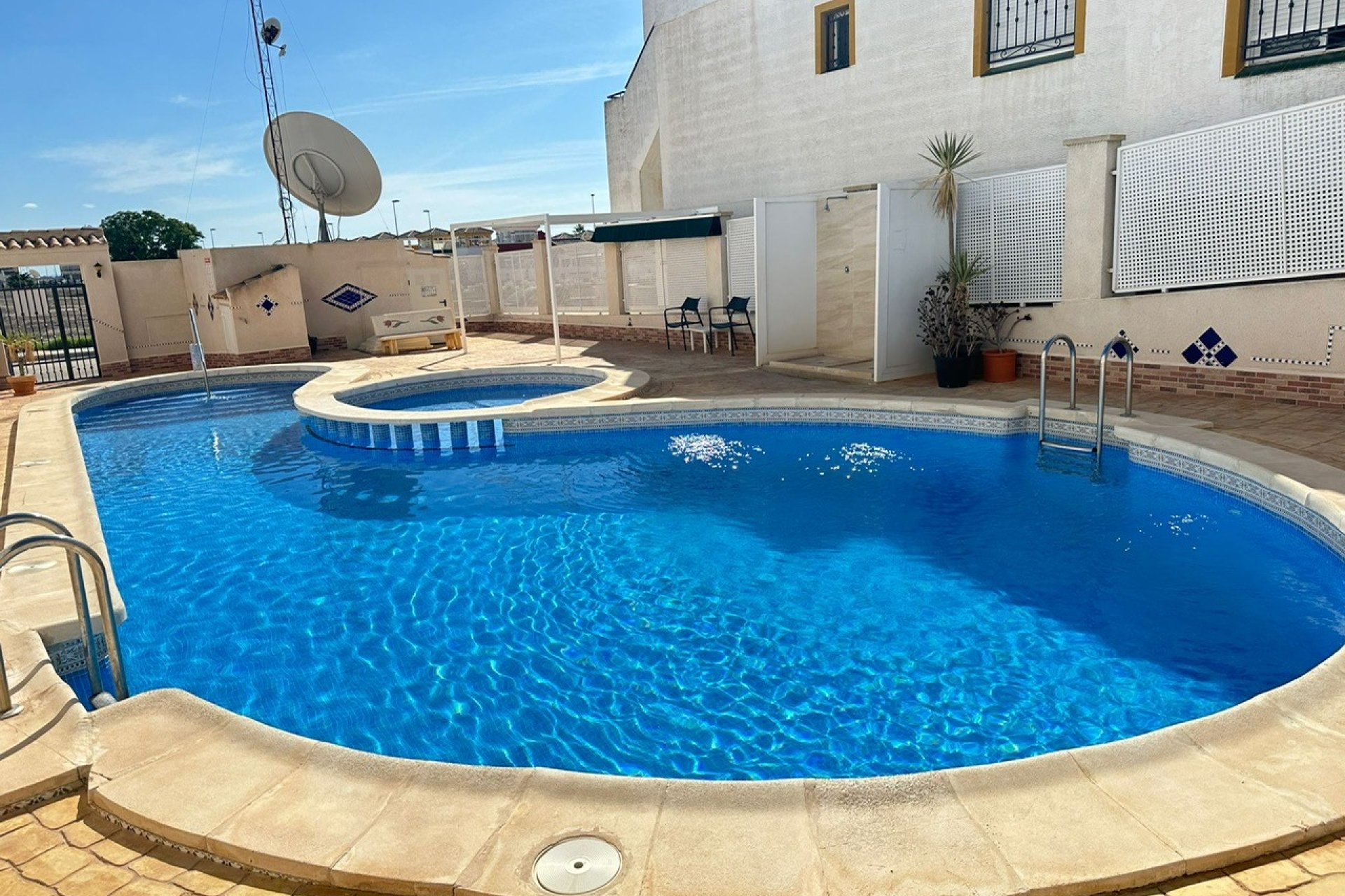 Segunda mano - Bungalow -
Orihuela - Inland