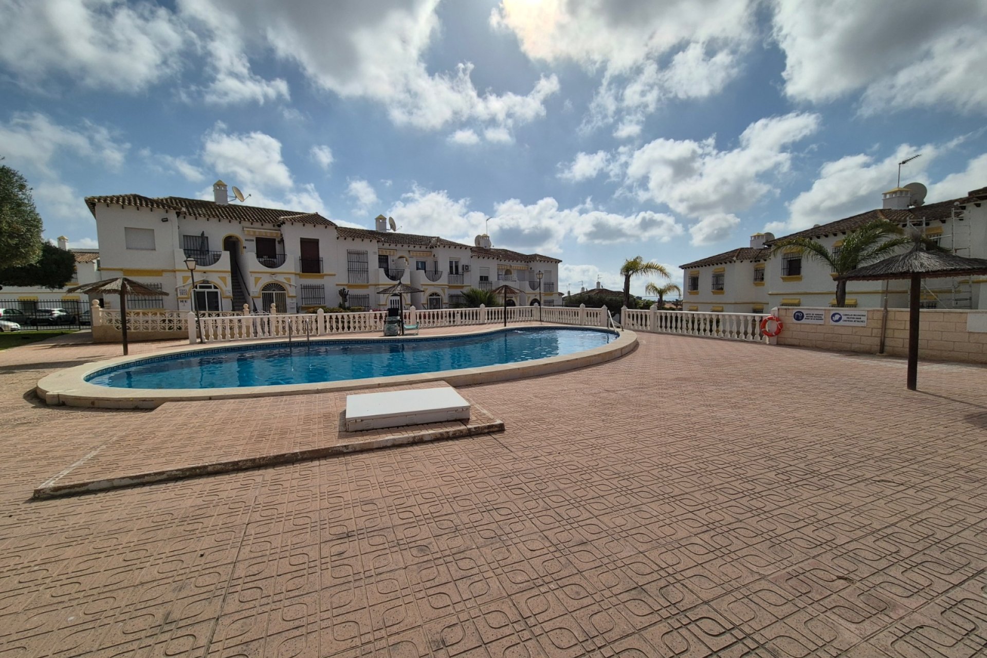 Segunda mano - Bungalow -
San Miguel de Salinas - Inland