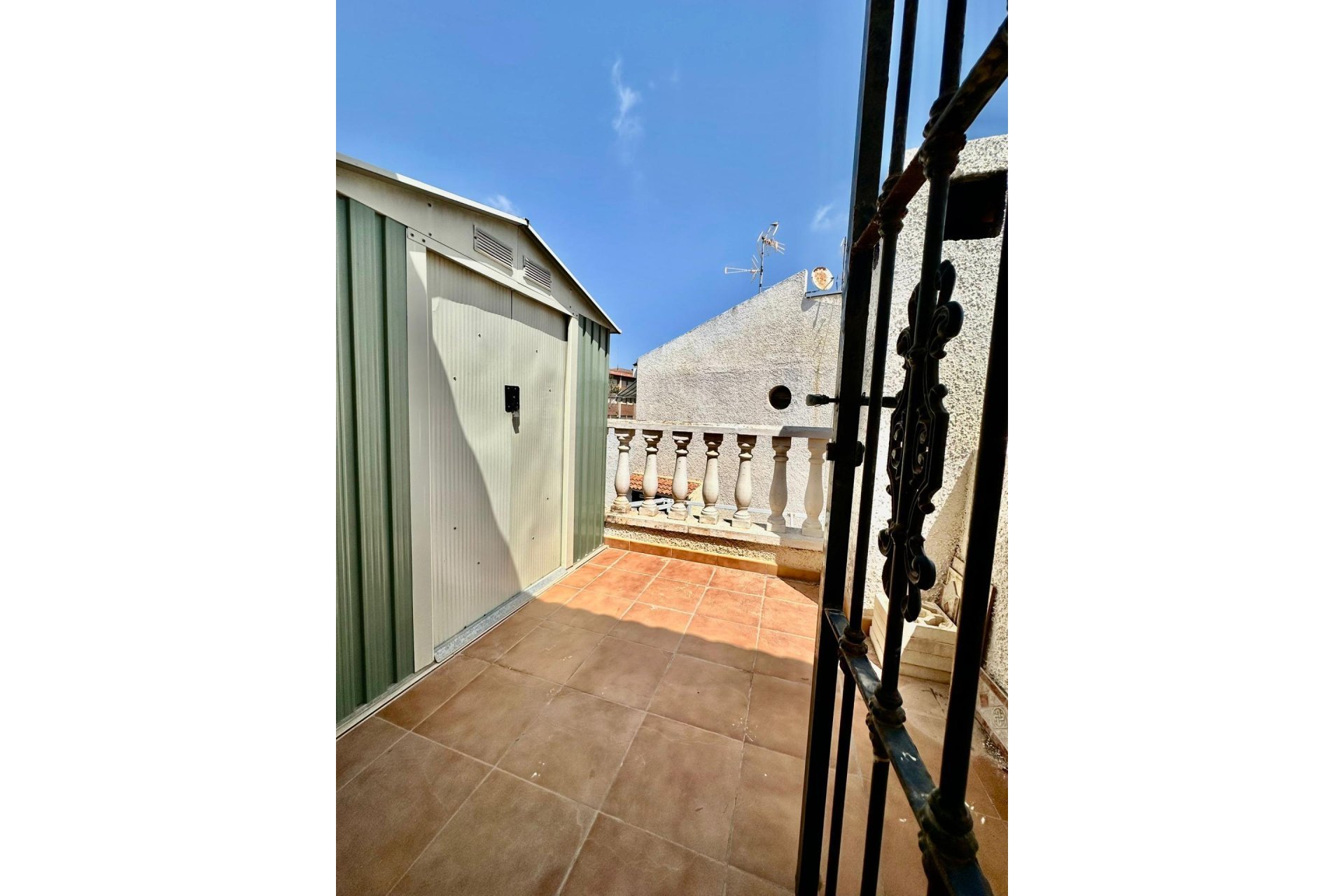 Segunda mano - Bungalow -
Torrevieja - Aguas Nuevas