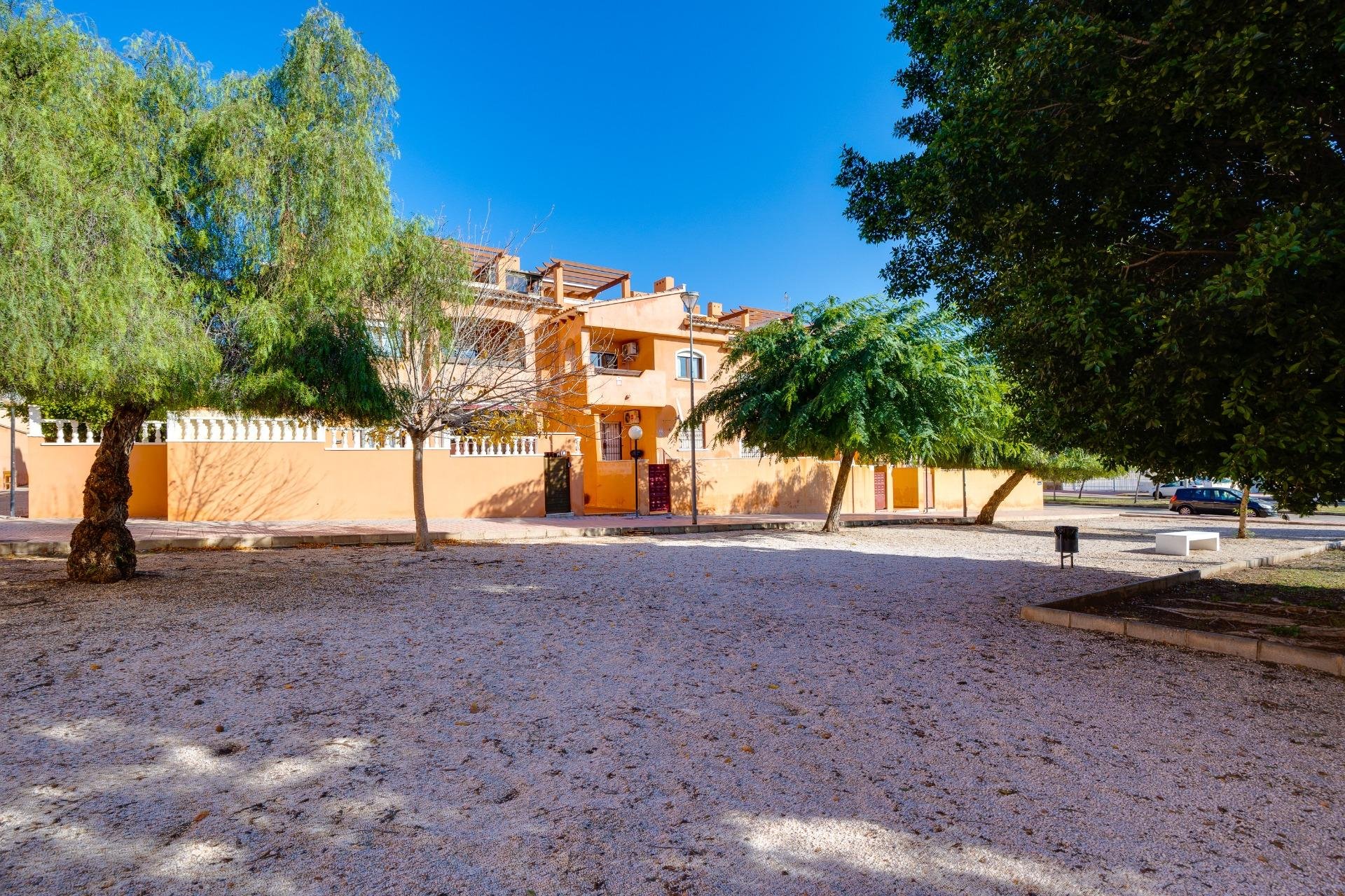 Segunda mano - Bungalow -
Torrevieja - Aguas Nuevas