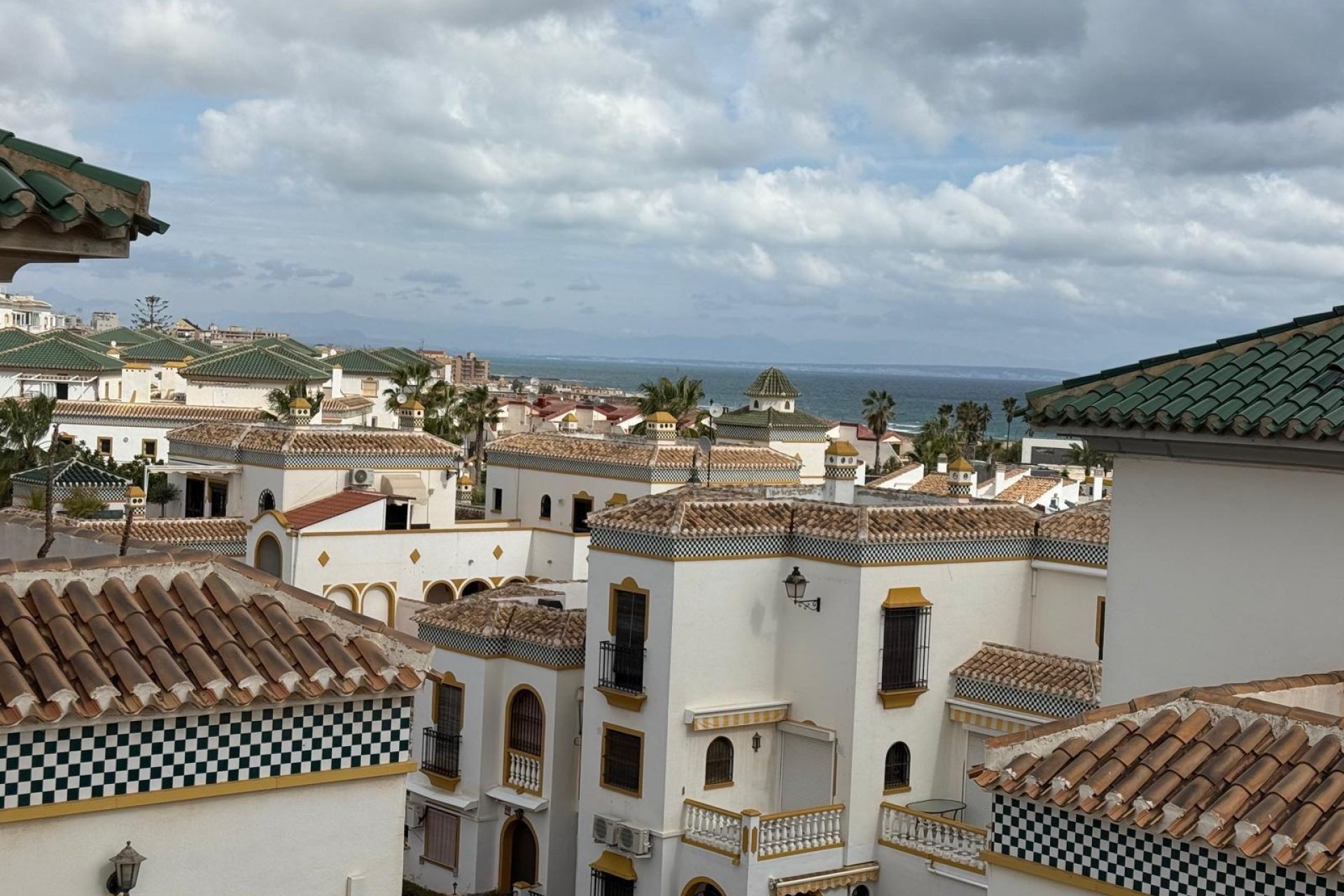 Segunda mano - Bungalow -
Torrevieja - Cañada Del Molino
