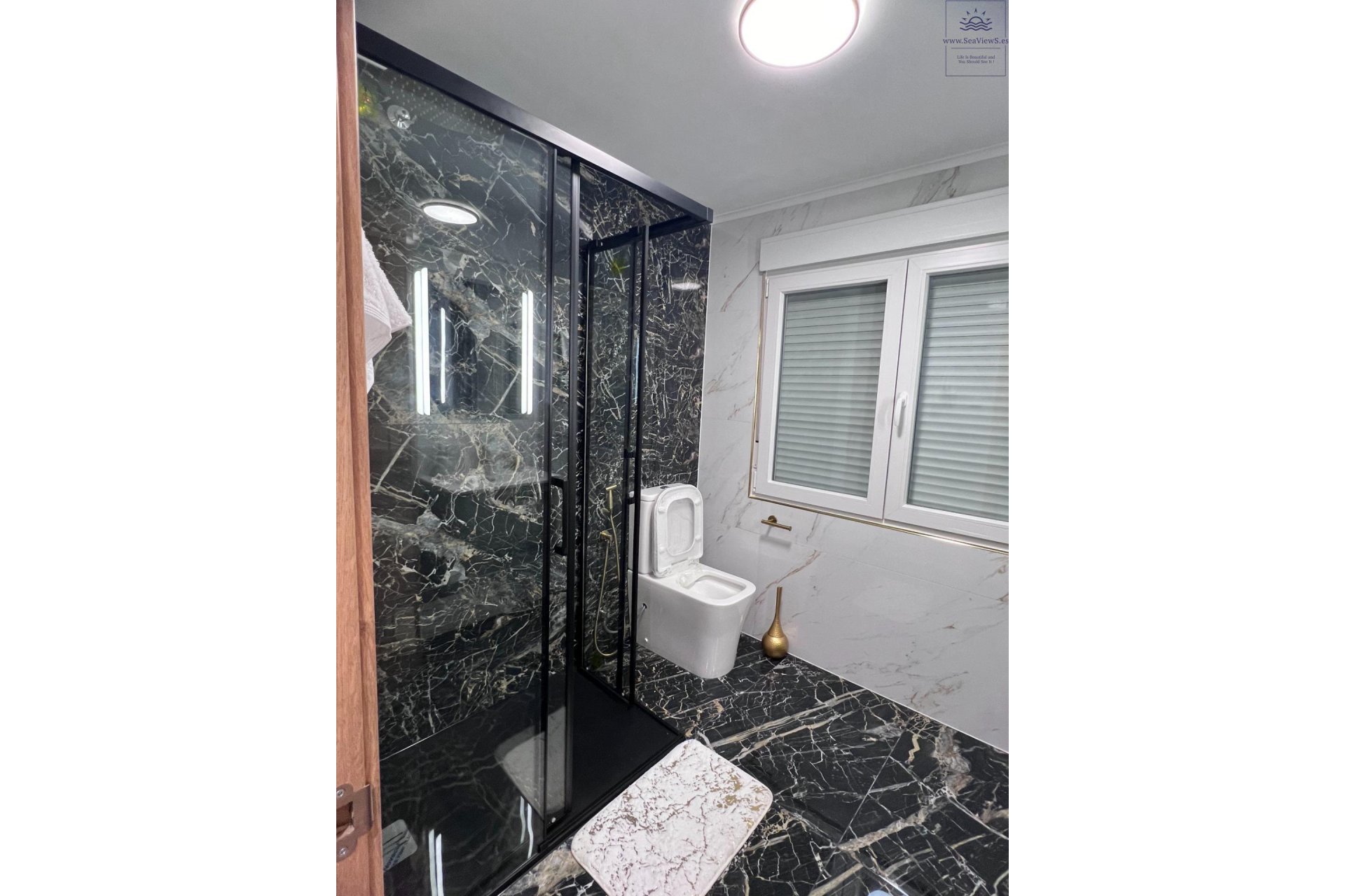 Segunda mano - Bungalow -
Torrevieja - Centro