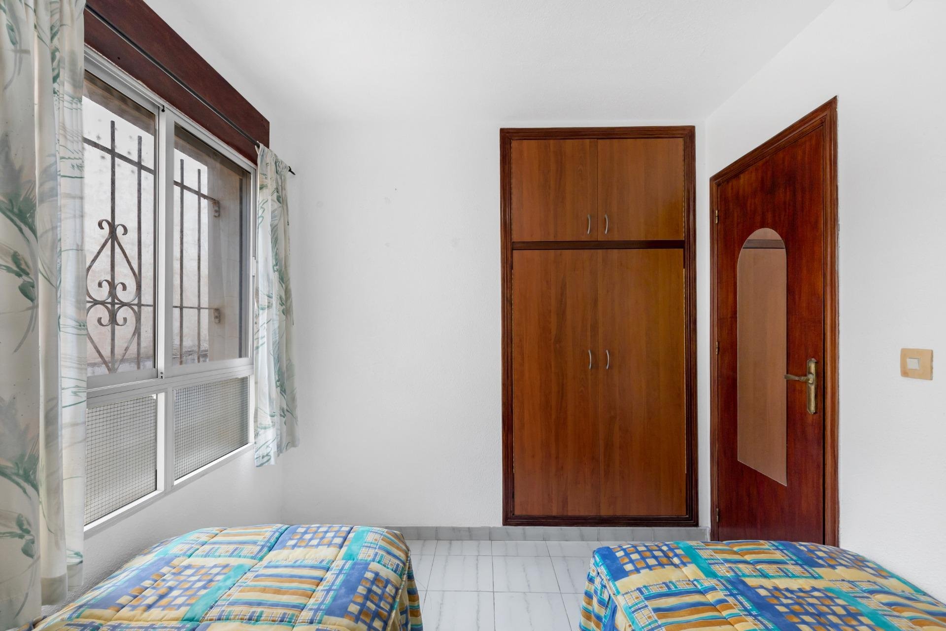 Segunda mano - Bungalow -
Torrevieja - Centro