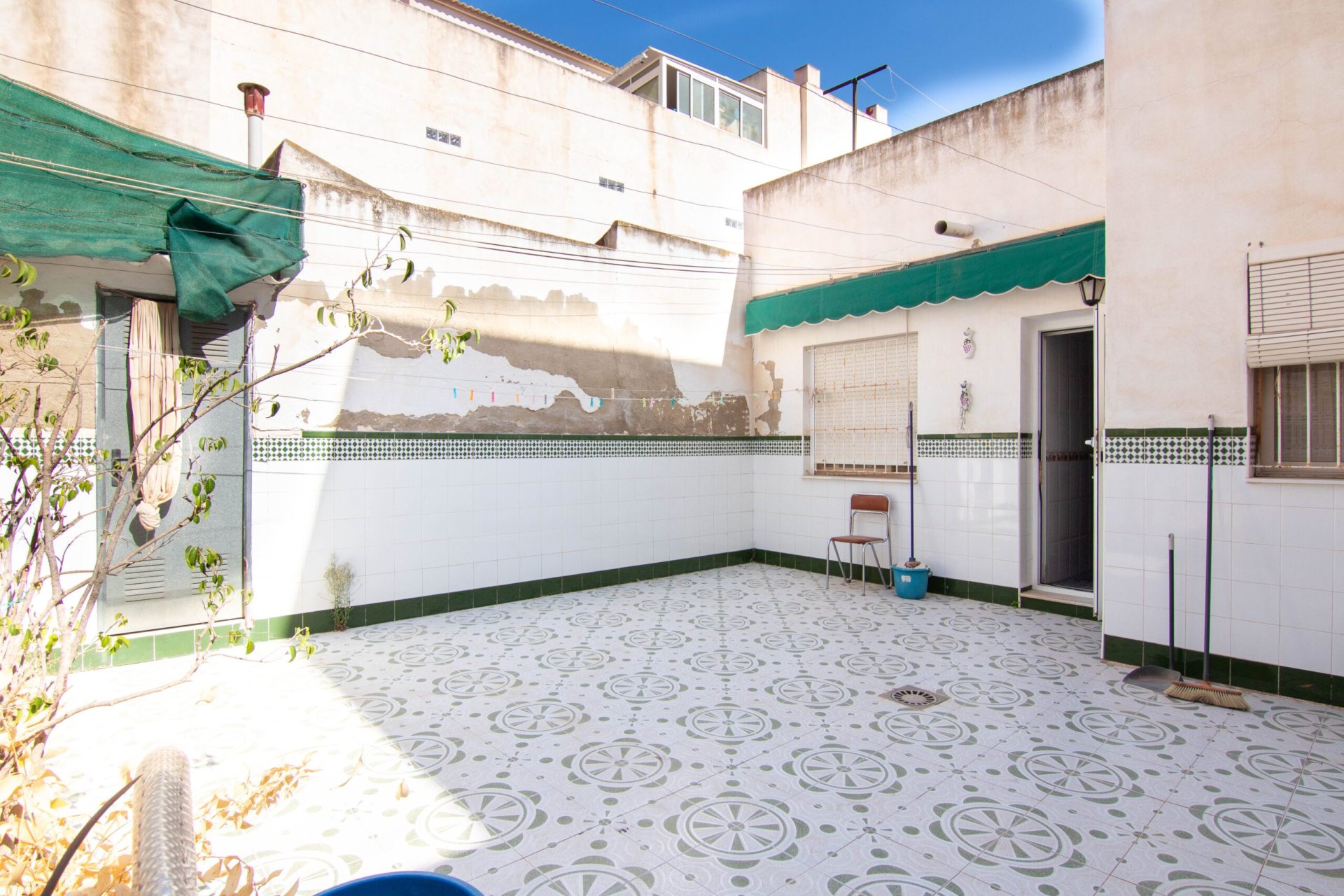 Segunda mano - Bungalow -
Torrevieja - Costa Blanca