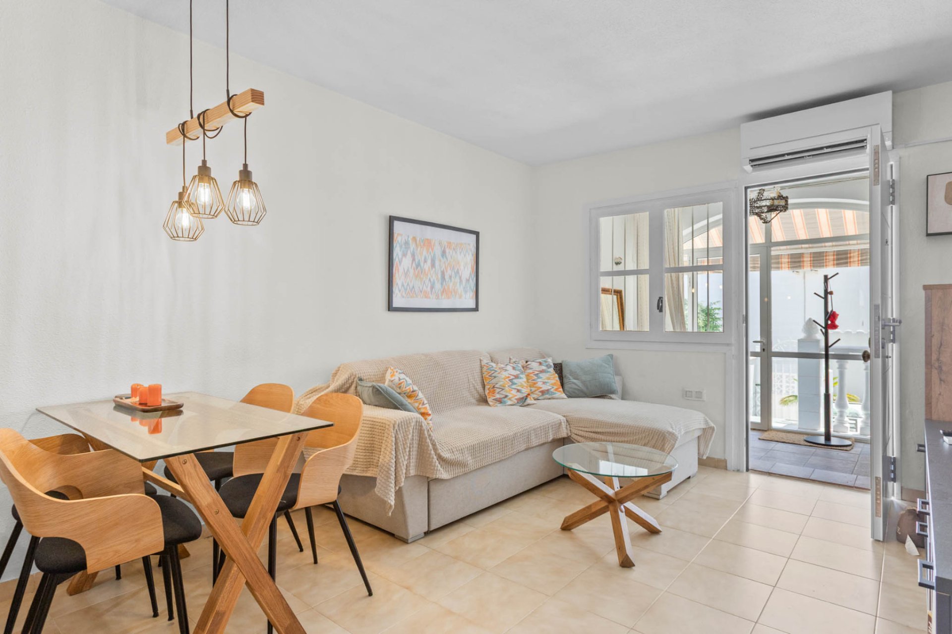 Segunda mano - Bungalow -
Torrevieja - Costa Blanca