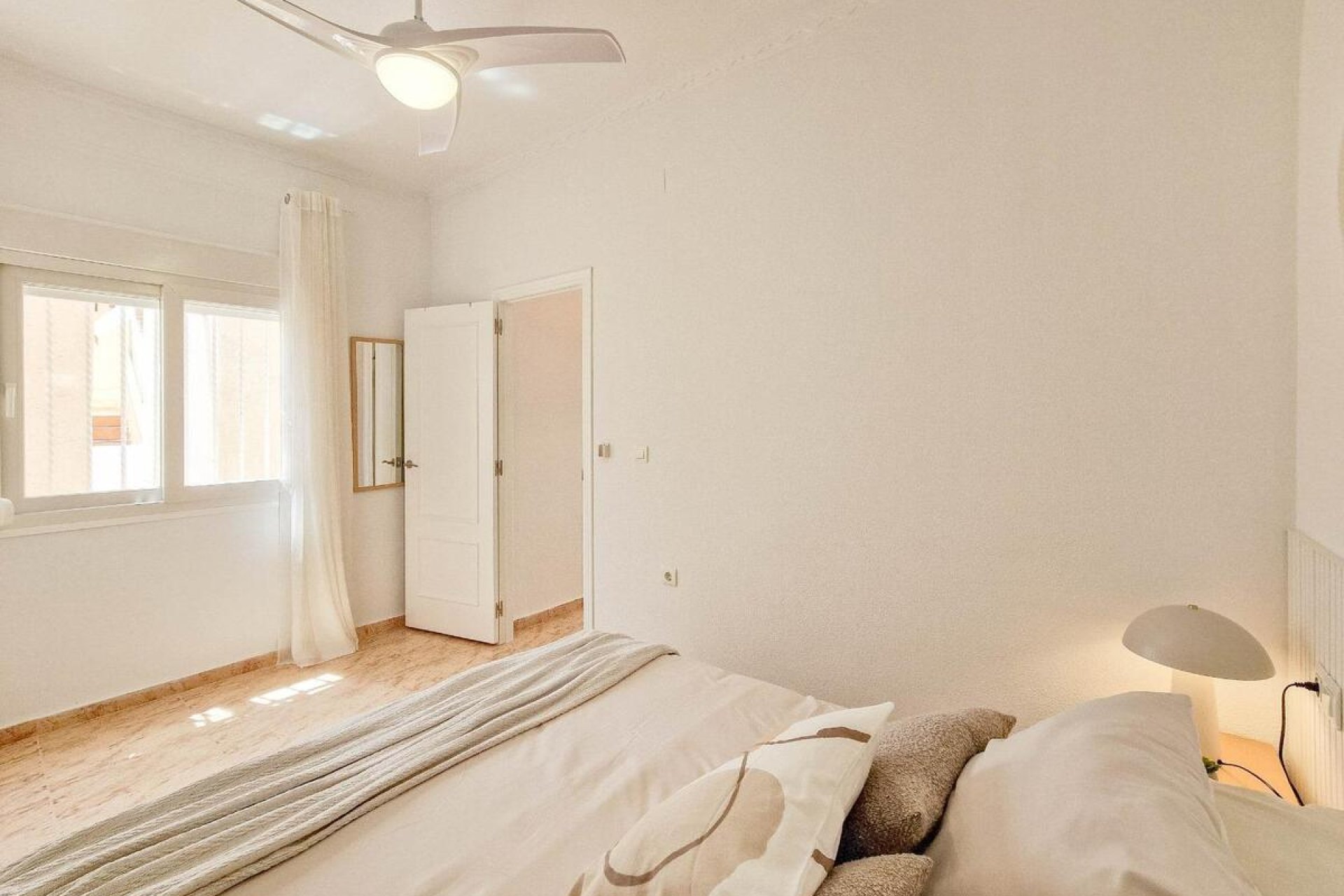 Segunda mano - Bungalow -
Torrevieja - Costa Blanca