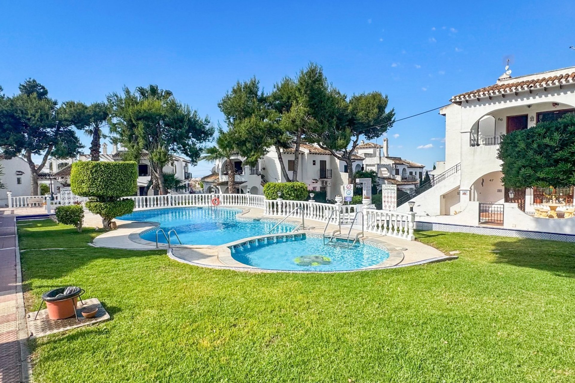 Segunda mano - Bungalow -
Torrevieja - Costa Blanca
