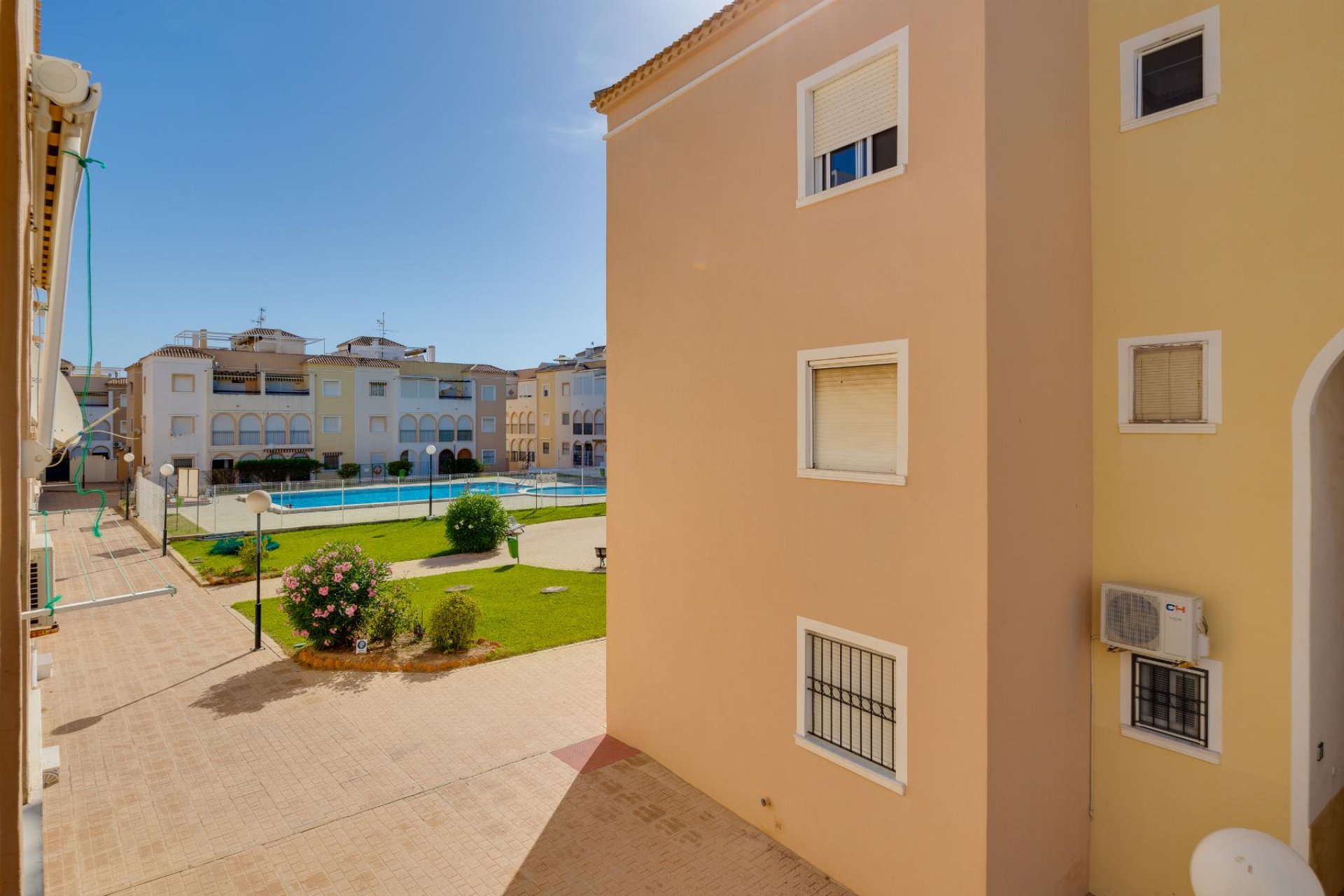 Segunda mano - Bungalow -
Torrevieja - Costa Blanca