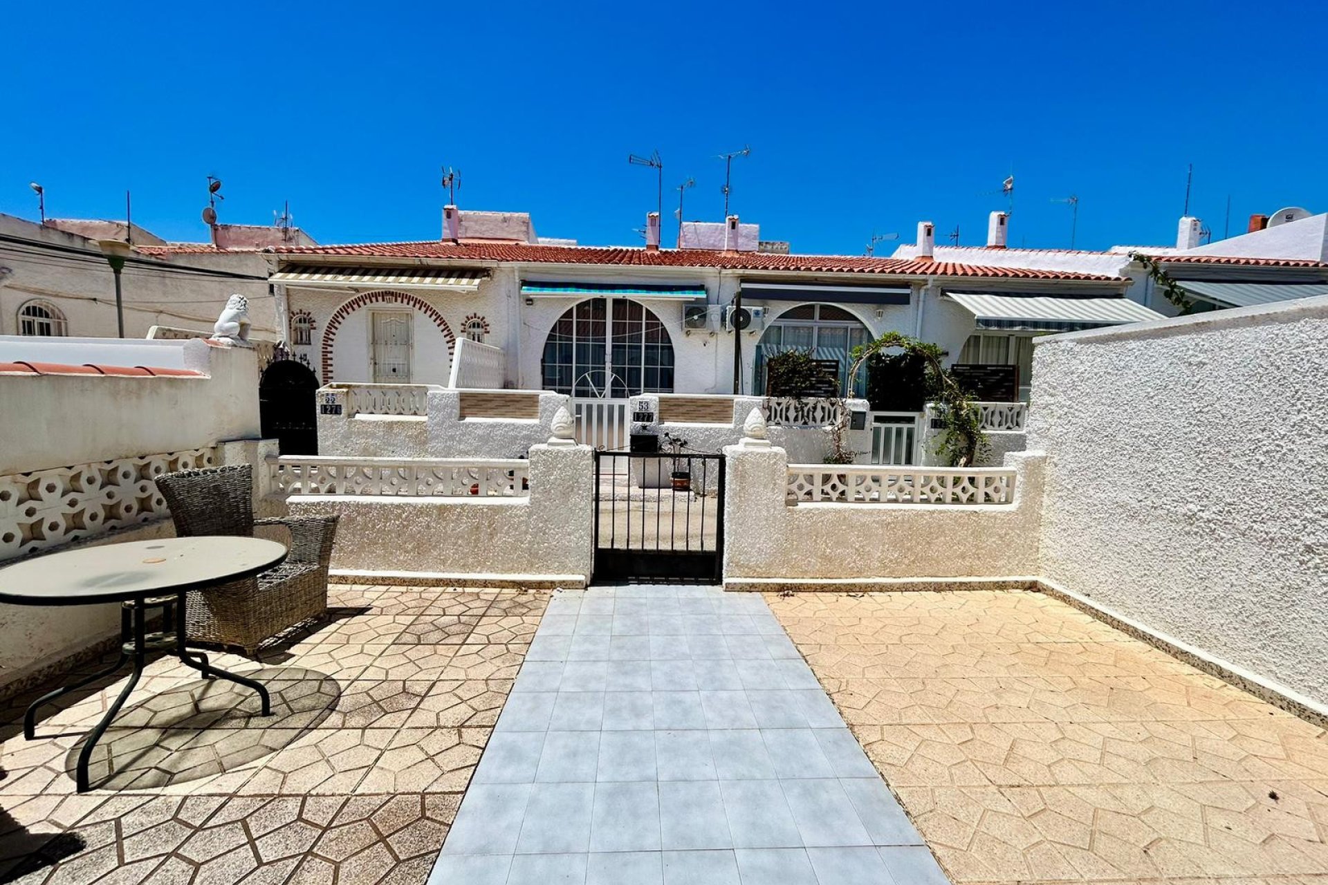Segunda mano - Bungalow -
Torrevieja - Costa Blanca
