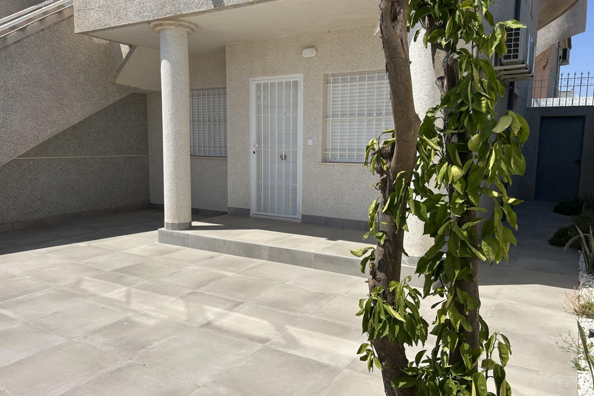 Segunda mano - Bungalow -
Torrevieja - El Chaparral