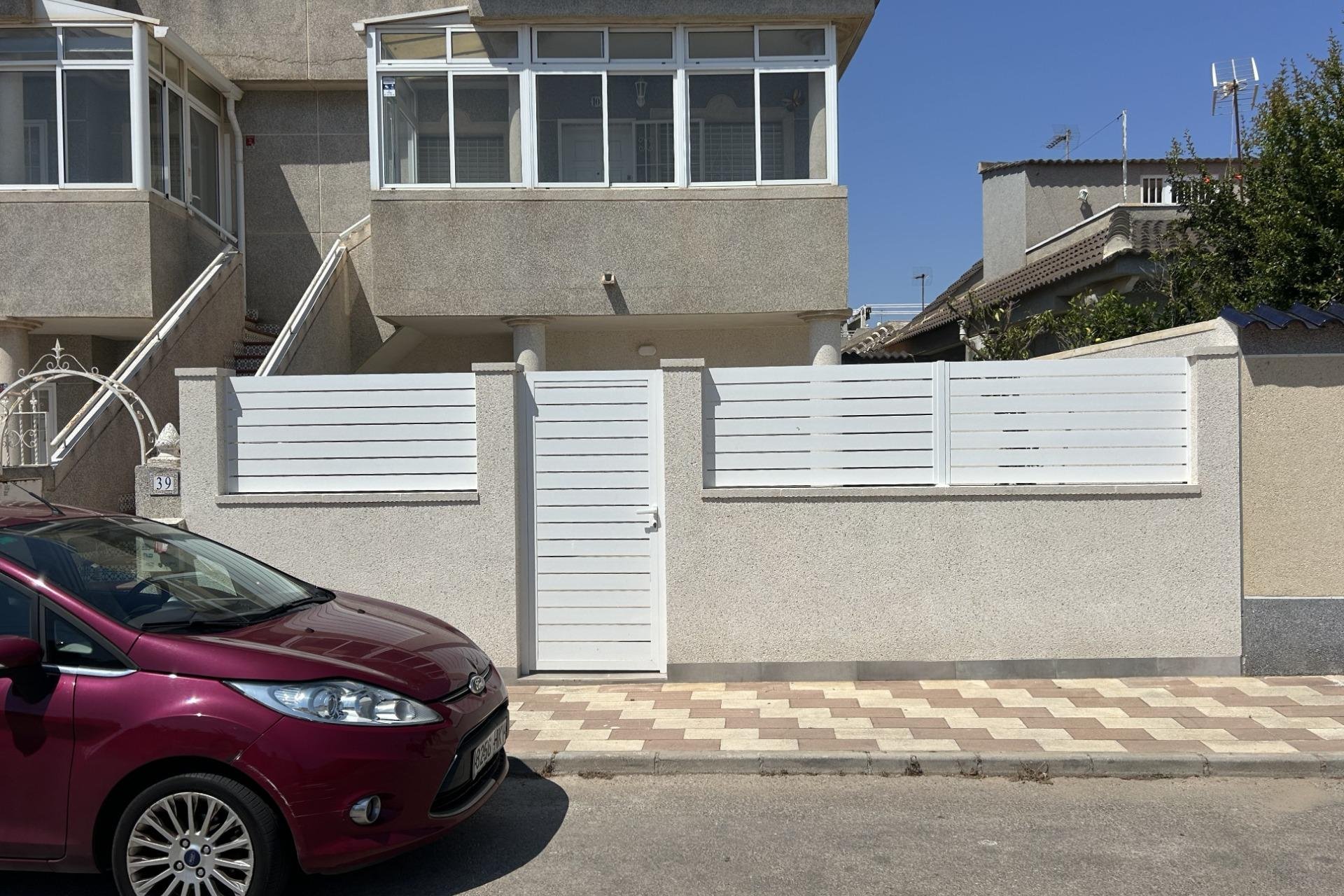 Segunda mano - Bungalow -
Torrevieja - El Chaparral