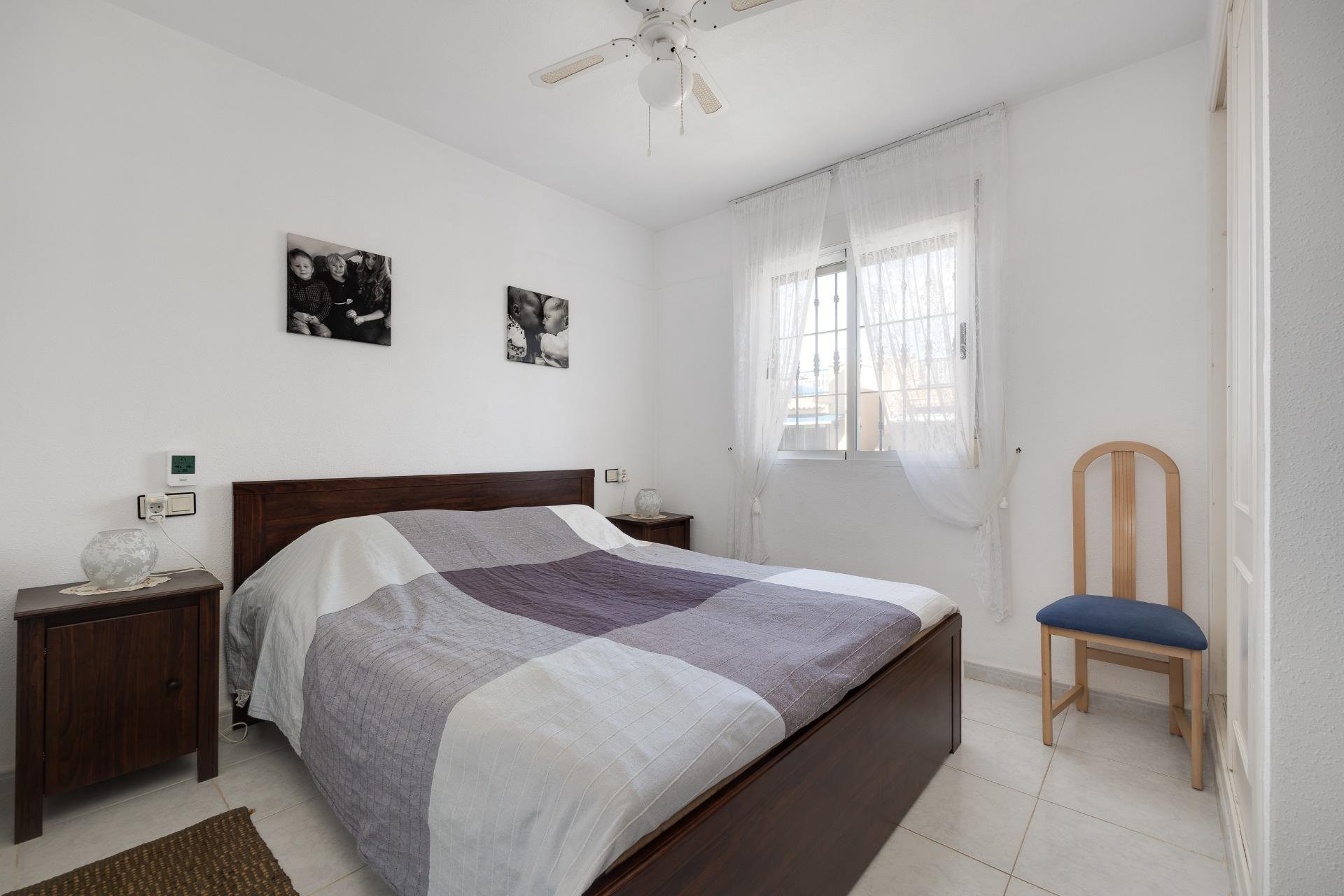 Segunda mano - Bungalow -
Torrevieja - El Chaparral