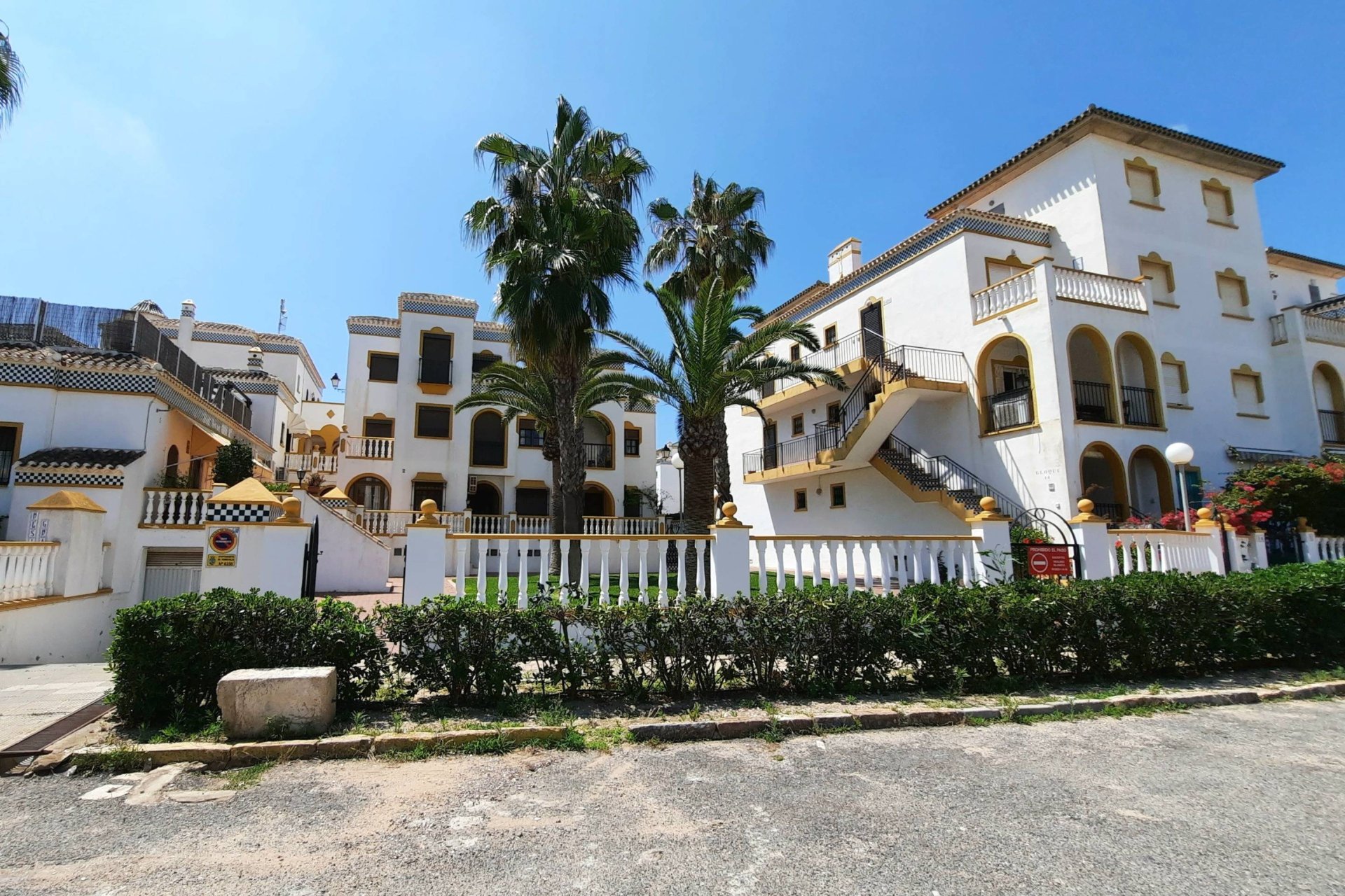 Segunda mano - Bungalow -
Torrevieja - La Mata