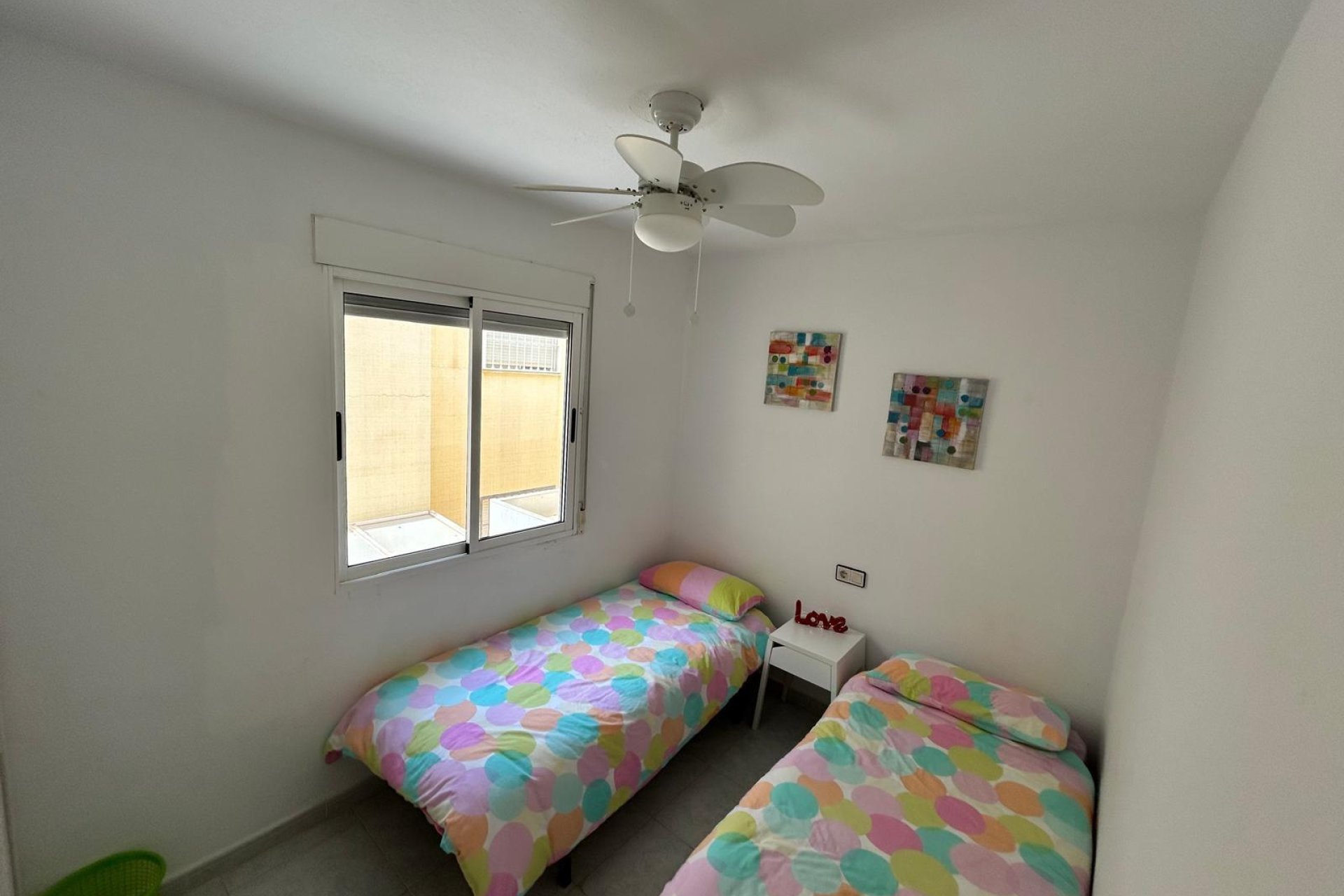 Segunda mano - Bungalow -
Torrevieja - La Siesta