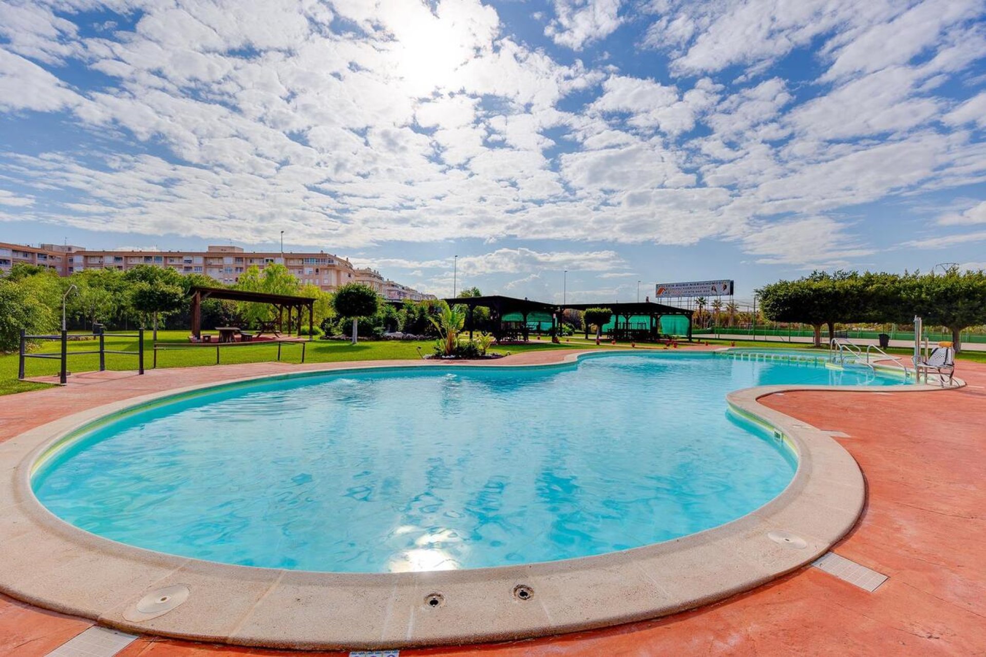 Segunda mano - Bungalow -
Torrevieja - PARQUE DE LAS NACIONES
