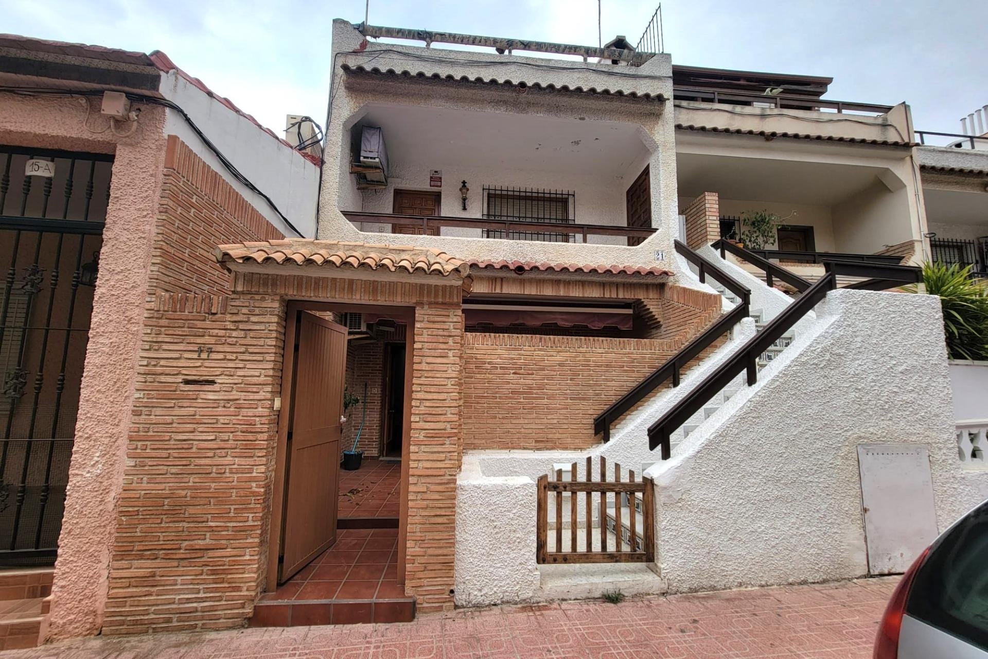 Segunda mano - Bungalow -
Torrevieja - Playa de los Locos