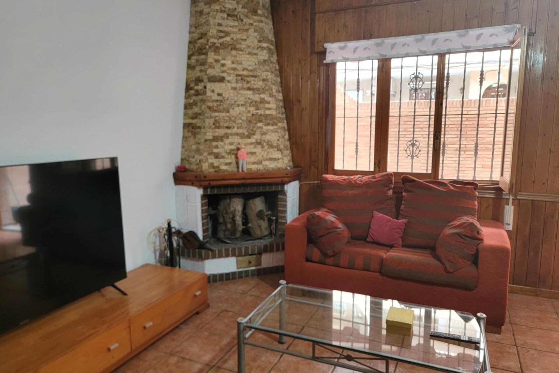 Segunda mano - Bungalow -
Torrevieja - Playa de los Locos
