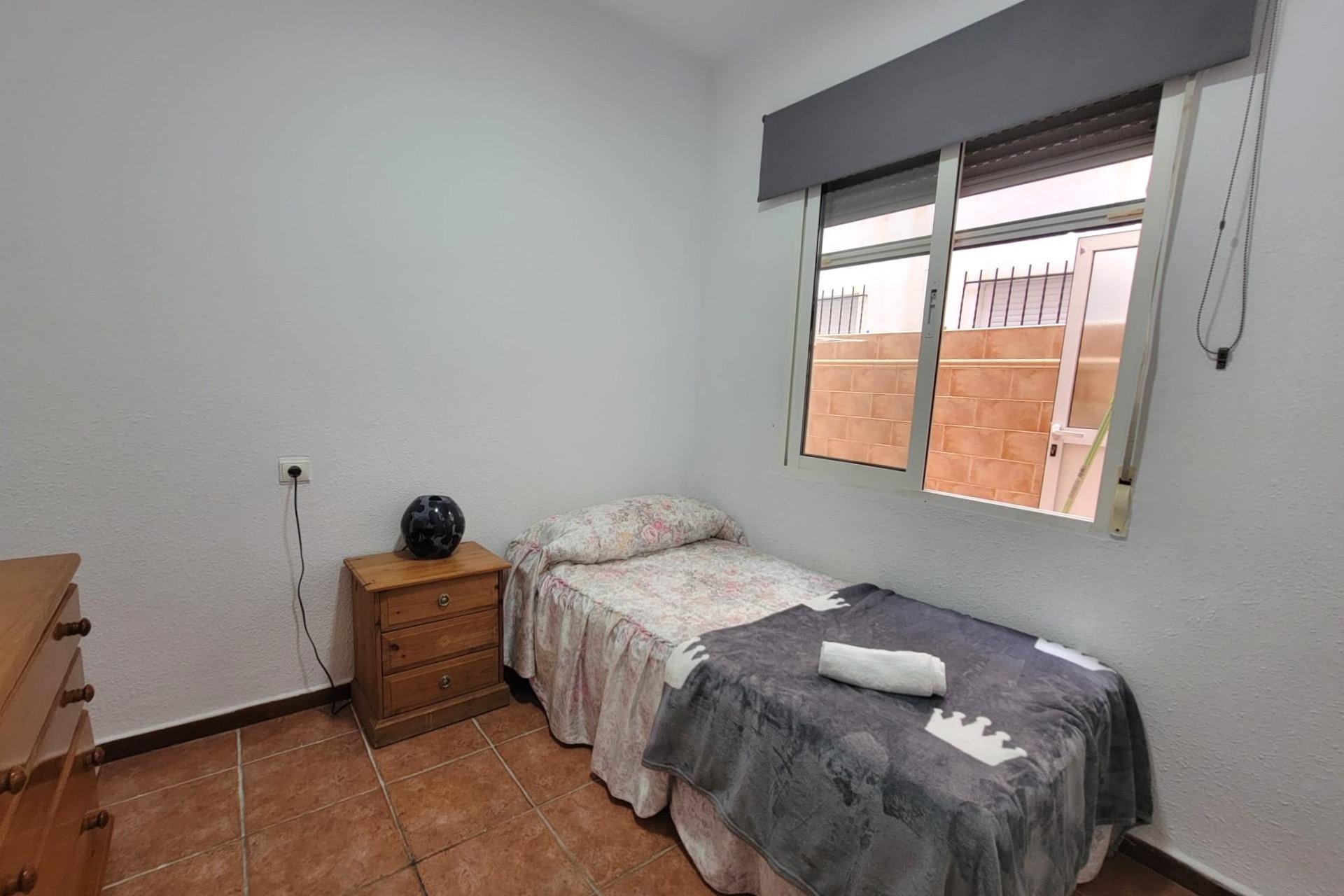 Segunda mano - Bungalow -
Torrevieja - Playa de los Locos