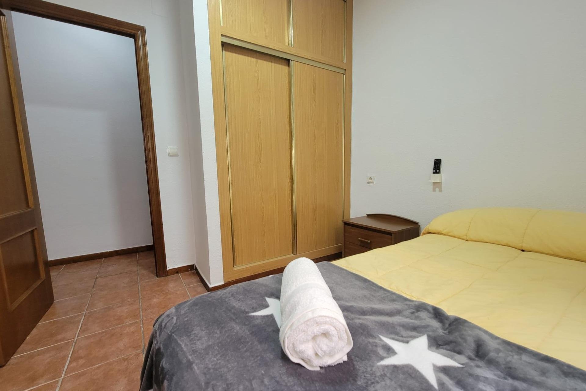 Segunda mano - Bungalow -
Torrevieja - Playa de los Locos