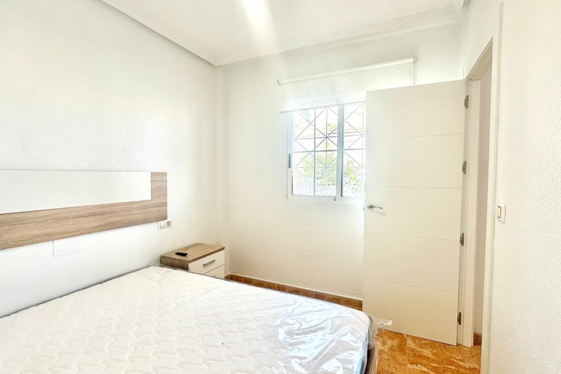 Segunda mano - Bungalow -
Torrevieja - Playa de los Locos