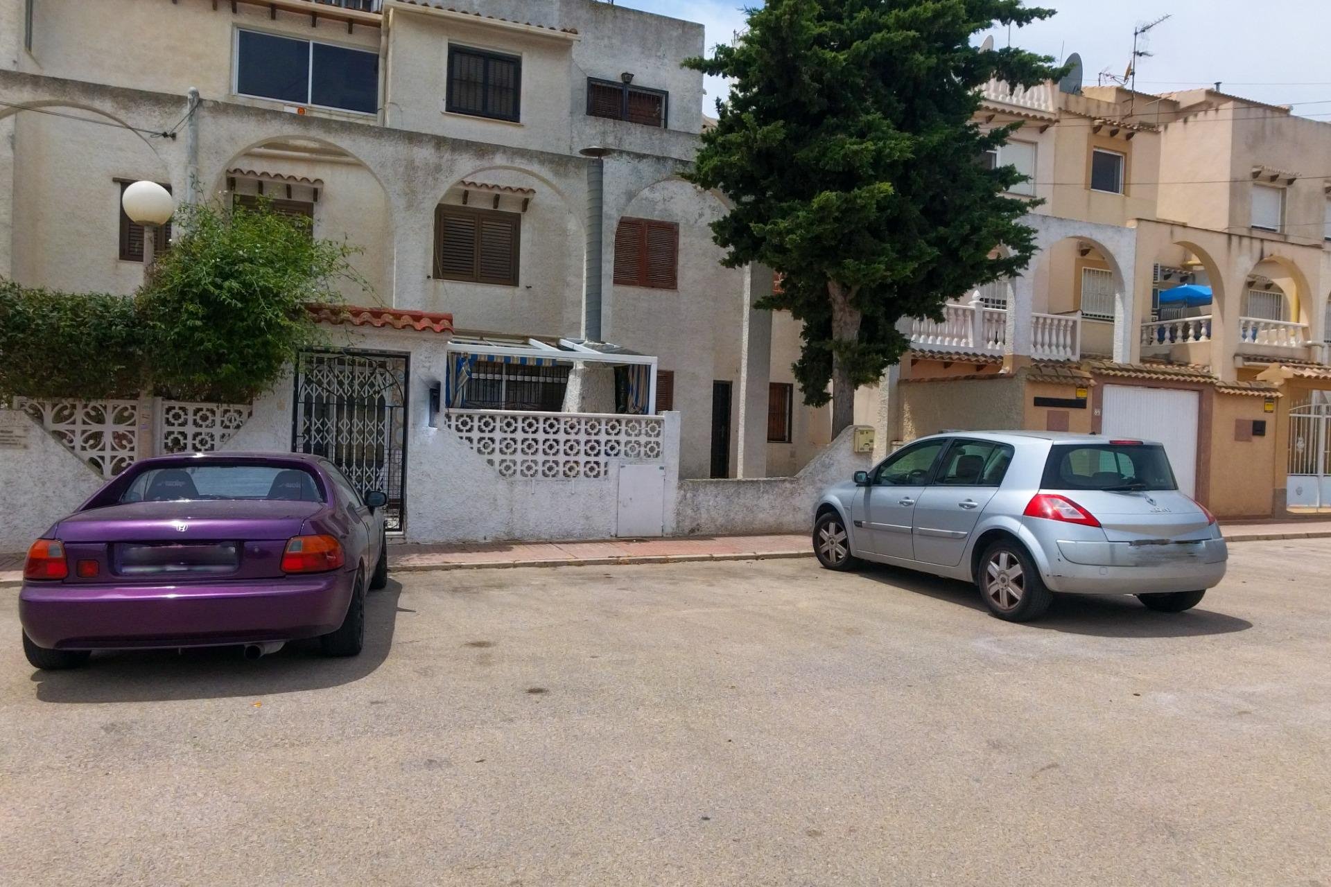 Segunda mano - Bungalow -
Torrevieja - Playa del Cura