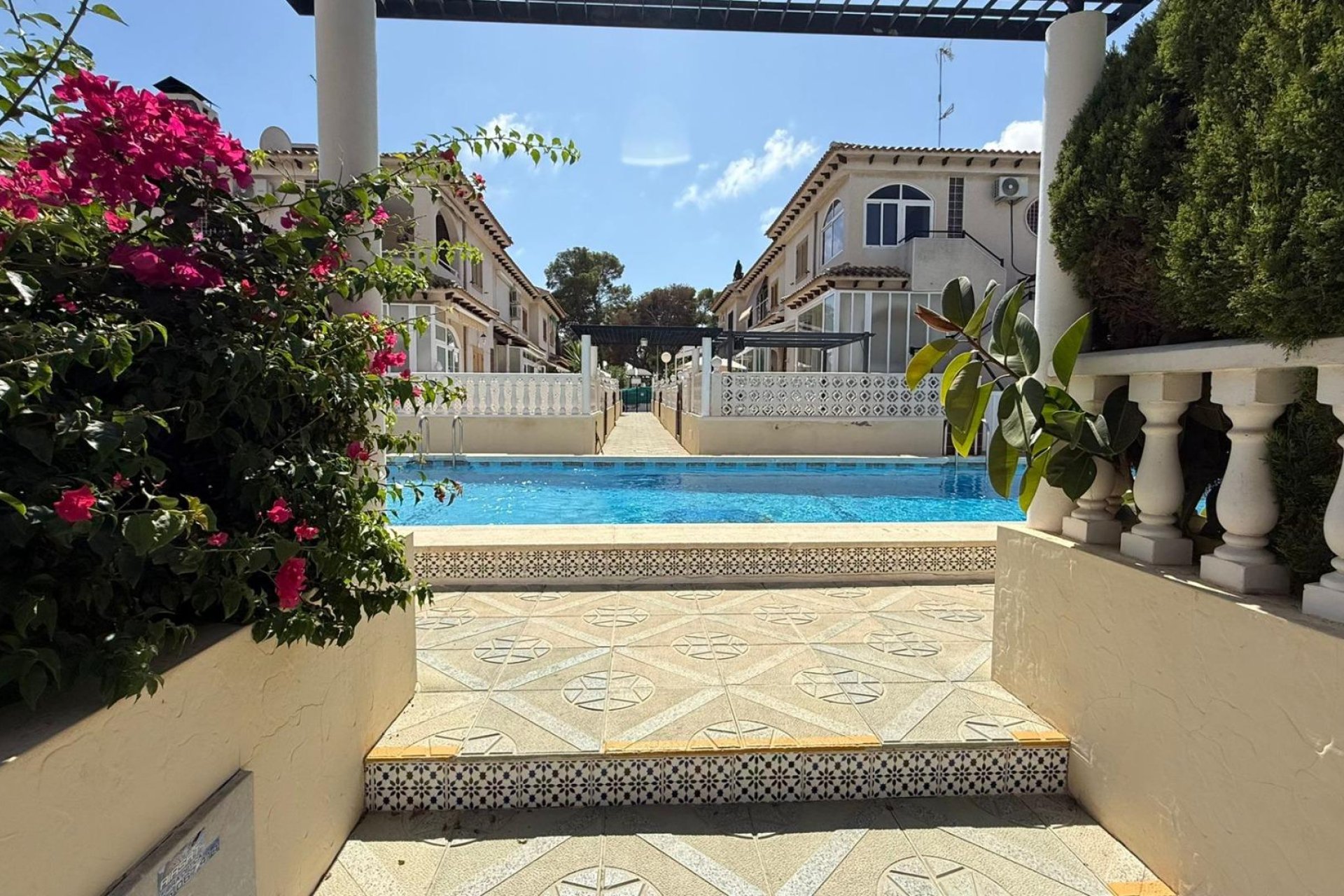 Segunda mano - Bungalow -
Torrevieja - Punta Prima