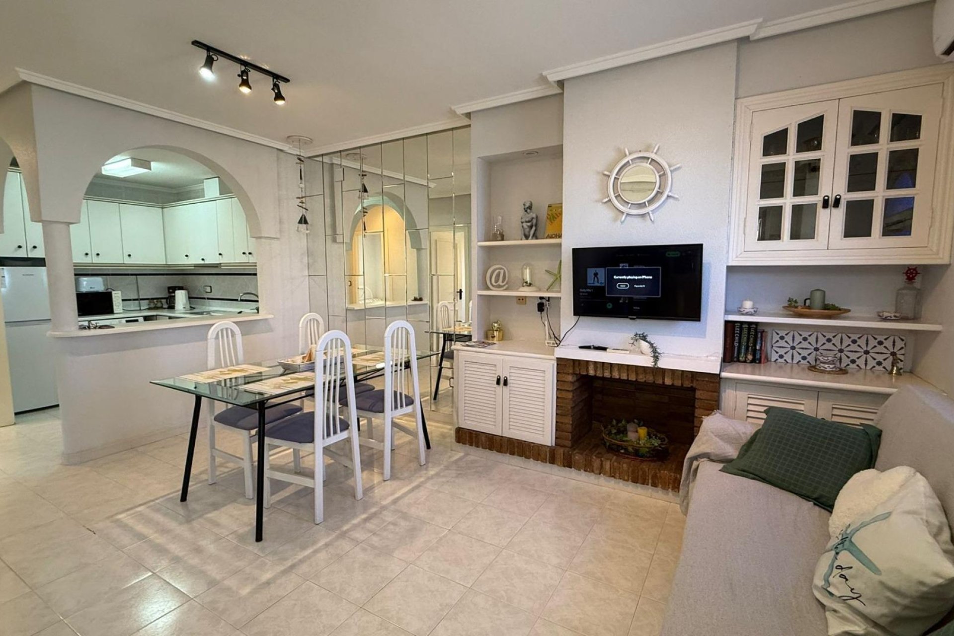 Segunda mano - Bungalow -
Torrevieja - Punta Prima