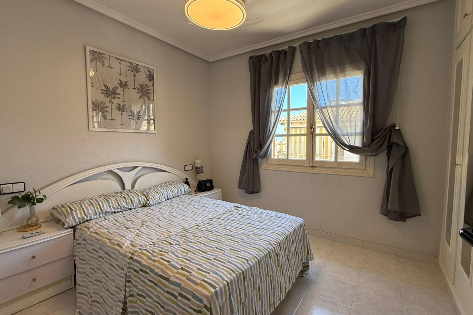 Segunda mano - Bungalow -
Torrevieja - Punta Prima