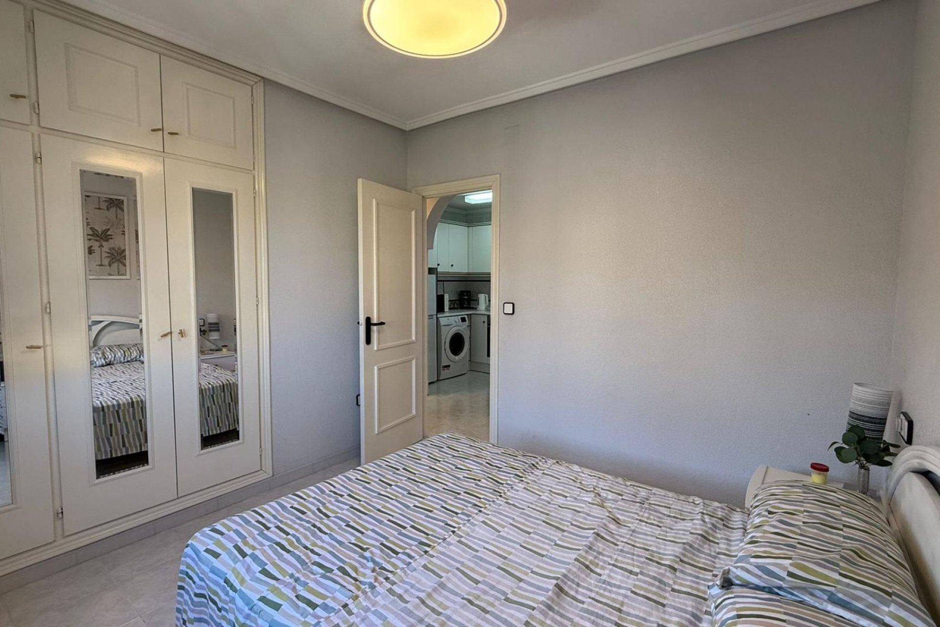 Segunda mano - Bungalow -
Torrevieja - Punta Prima
