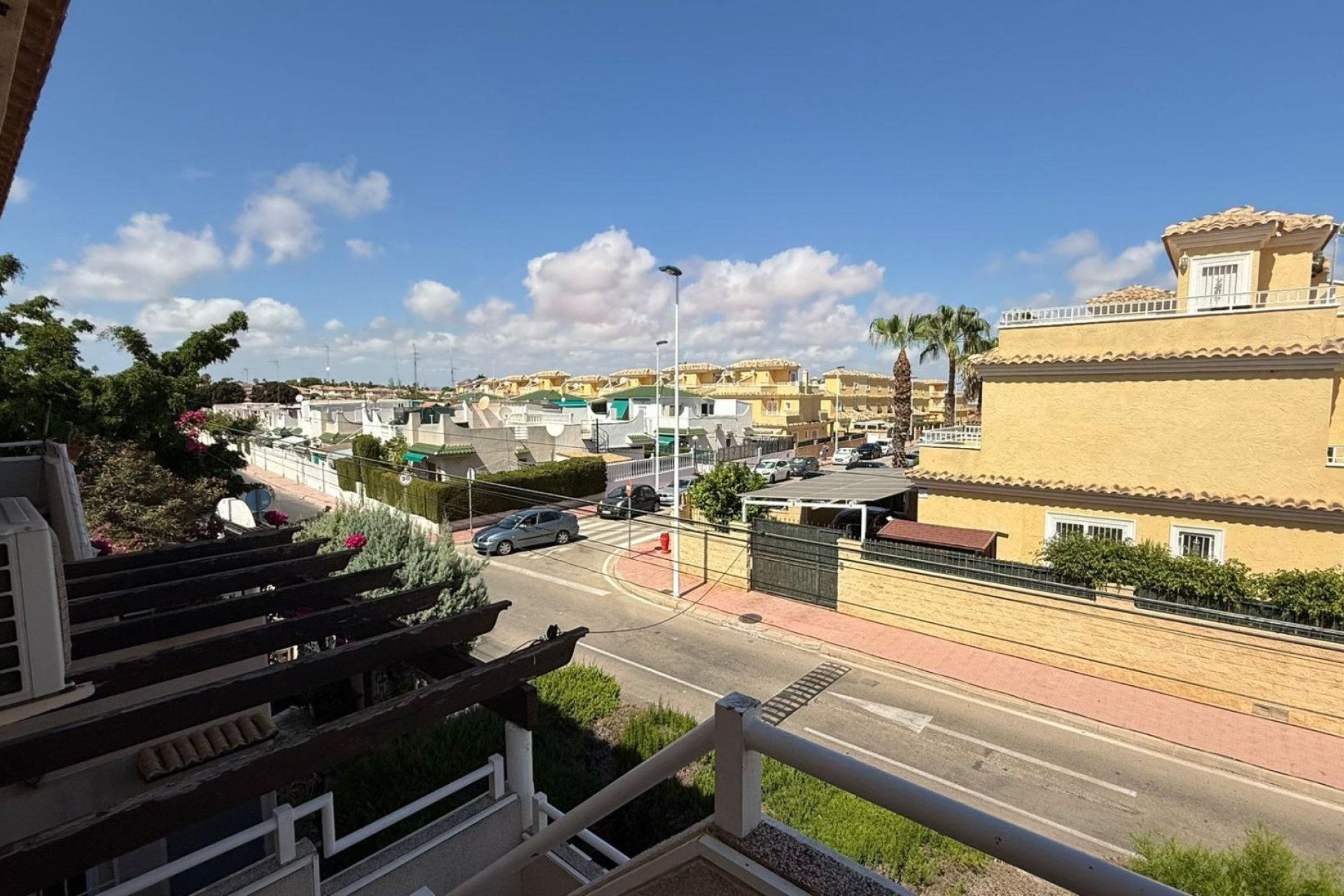 Segunda mano - Bungalow -
Torrevieja - Punta Prima