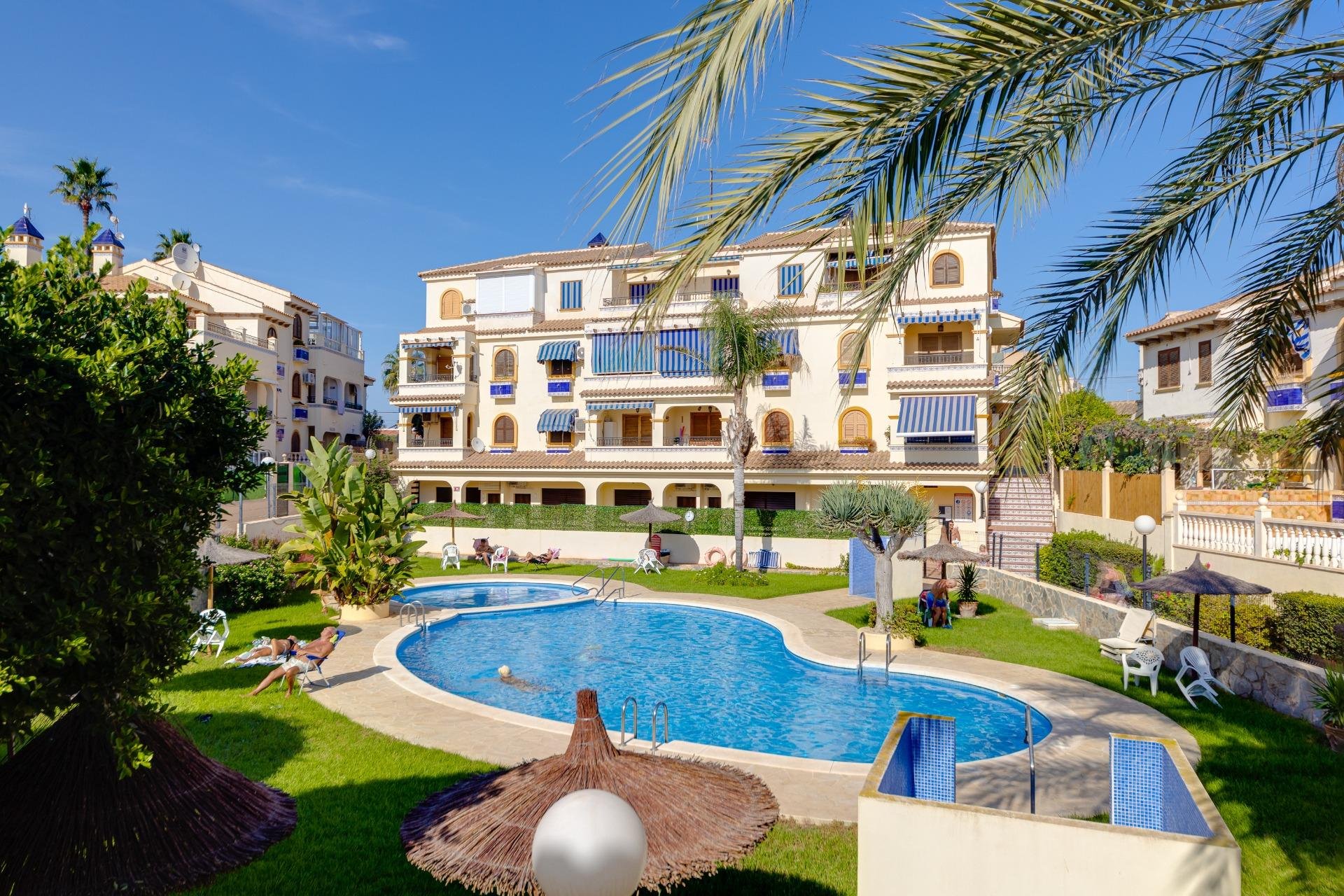 Segunda mano - Bungalow -
Torrevieja - Torre La Mata