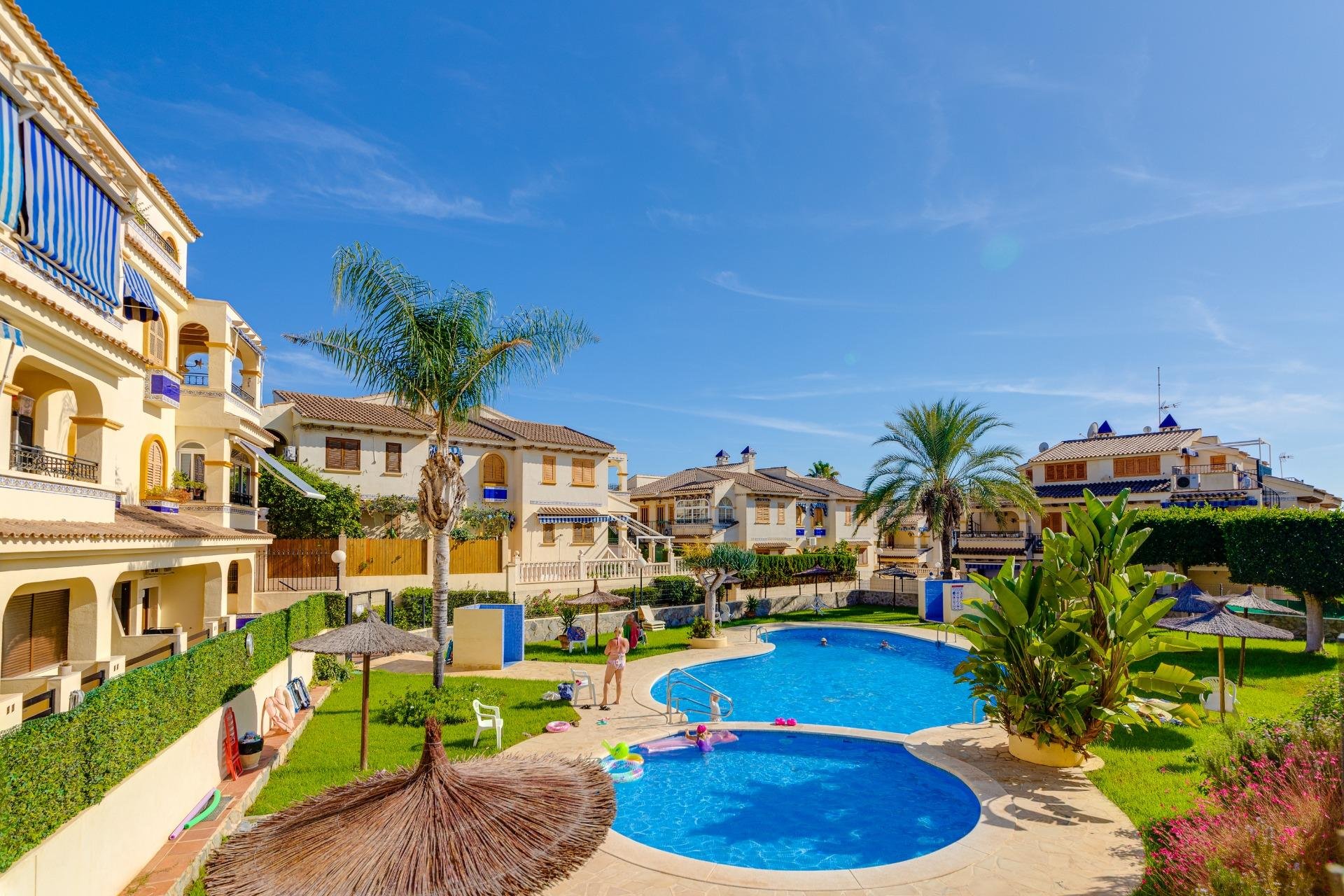 Segunda mano - Bungalow -
Torrevieja - Torre La Mata