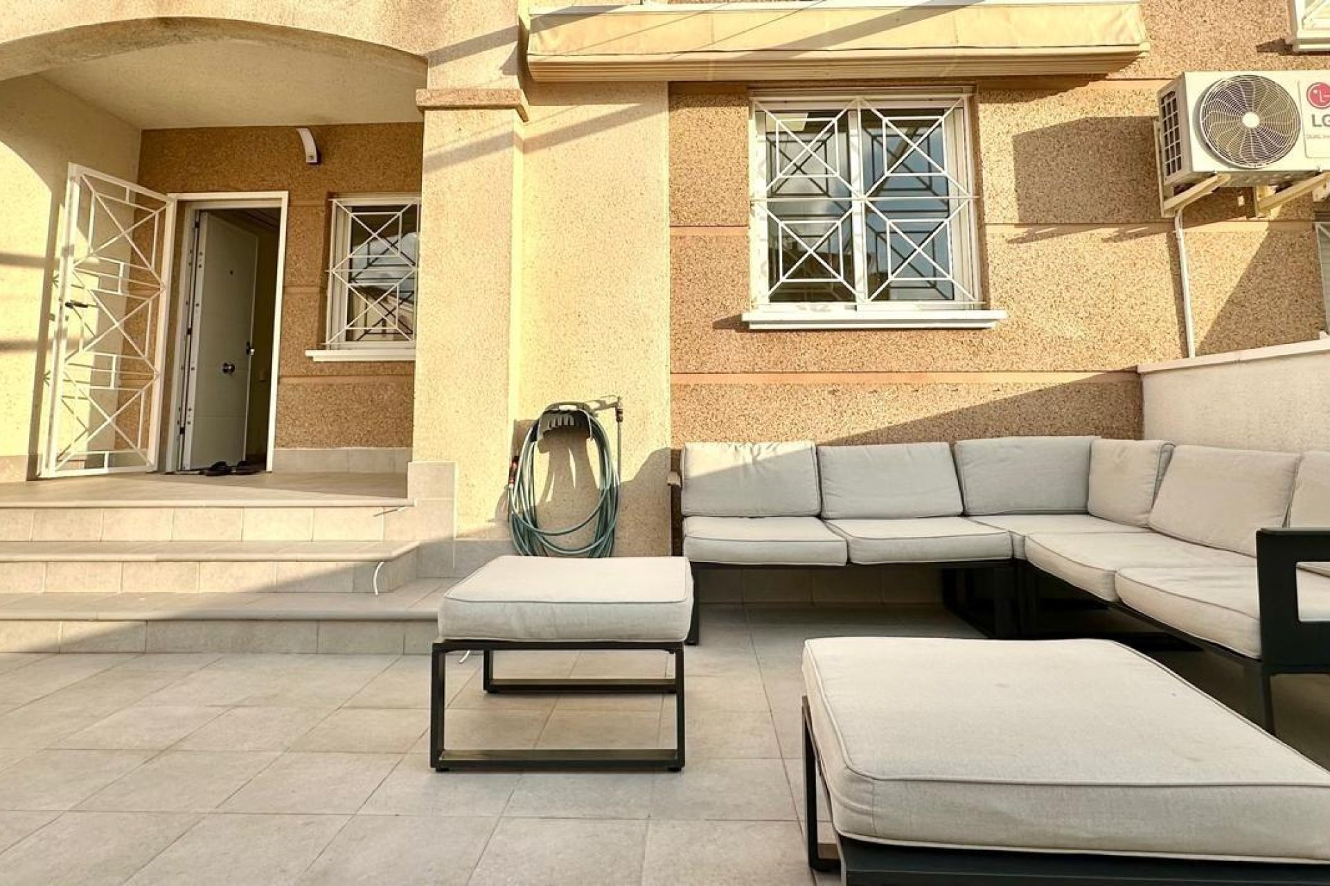 Segunda mano - Bungalow -
Torrevieja - Torreblanca