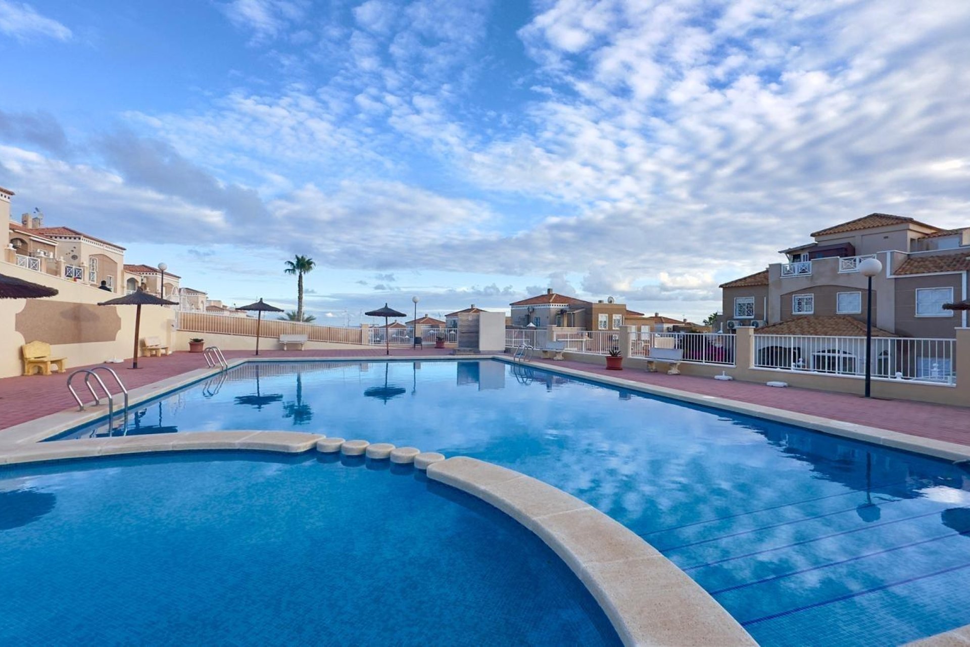 Segunda mano - Bungalow -
Torrevieja - Torreblanca