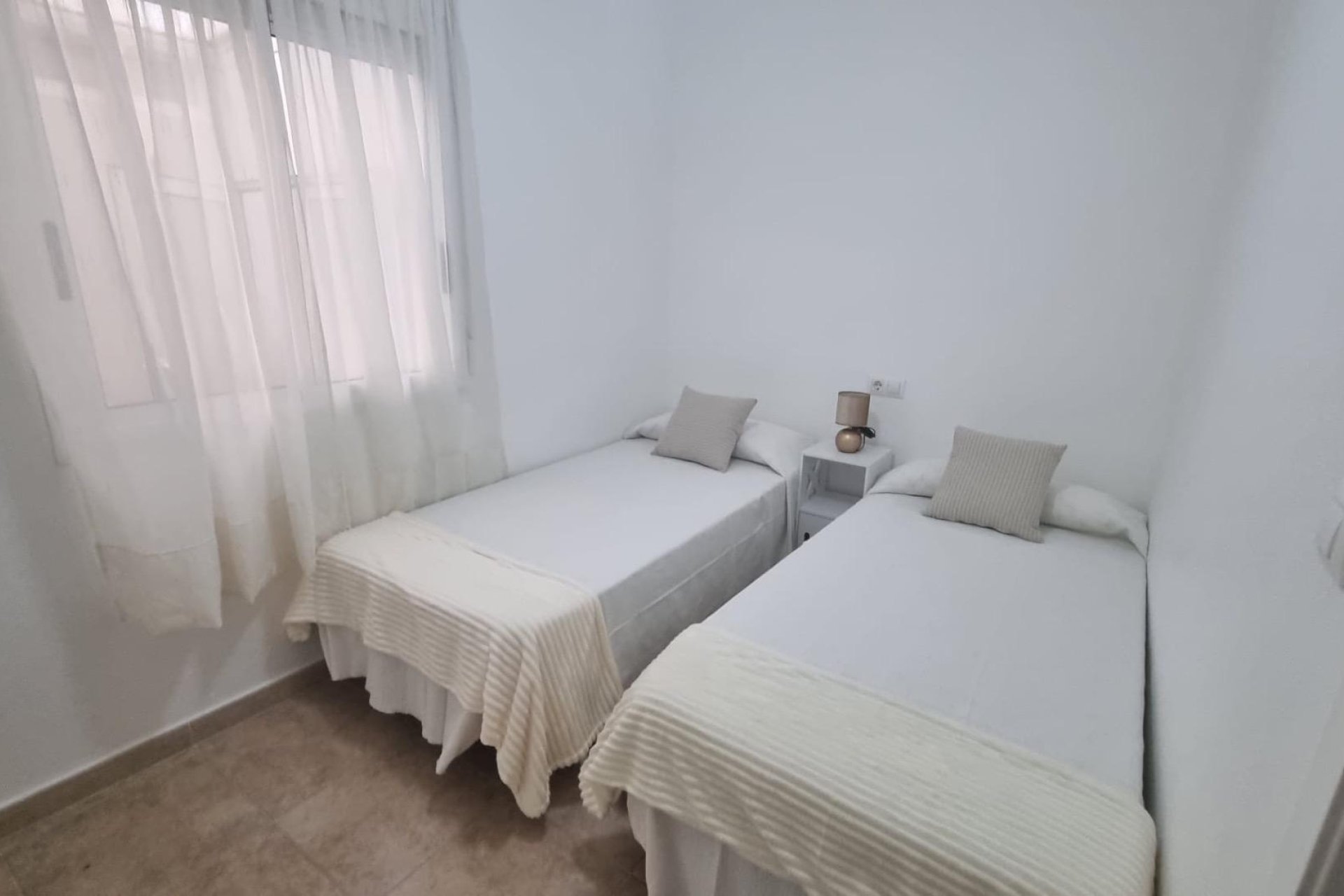 Segunda mano - Bungalow -
Torrevieja - Torreblanca