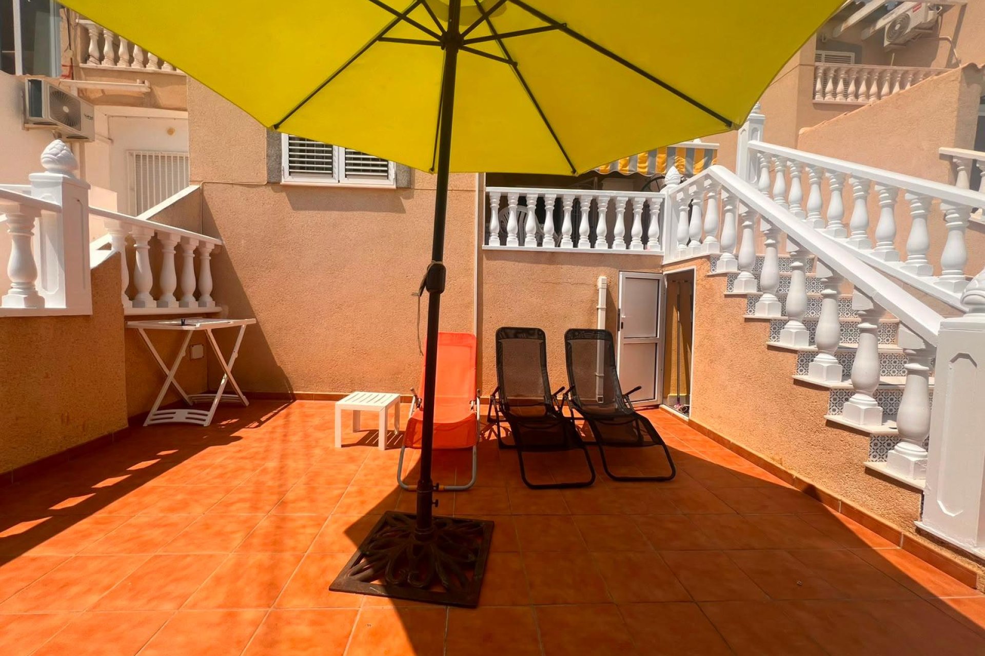 Segunda mano - Bungalow -
Torrevieja - Torrejón