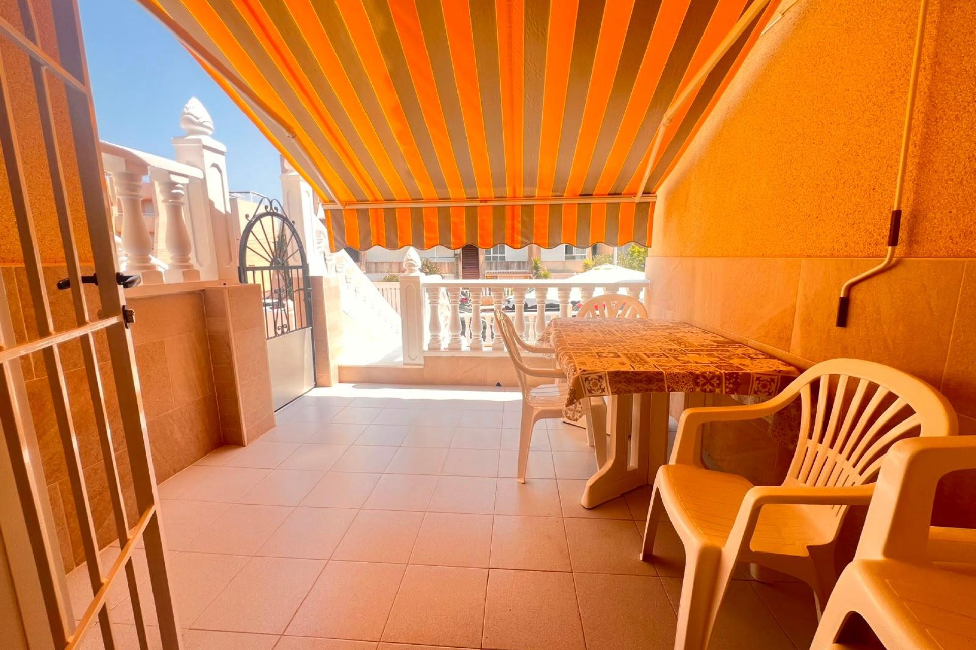 Segunda mano - Bungalow -
Torrevieja - Torrejón