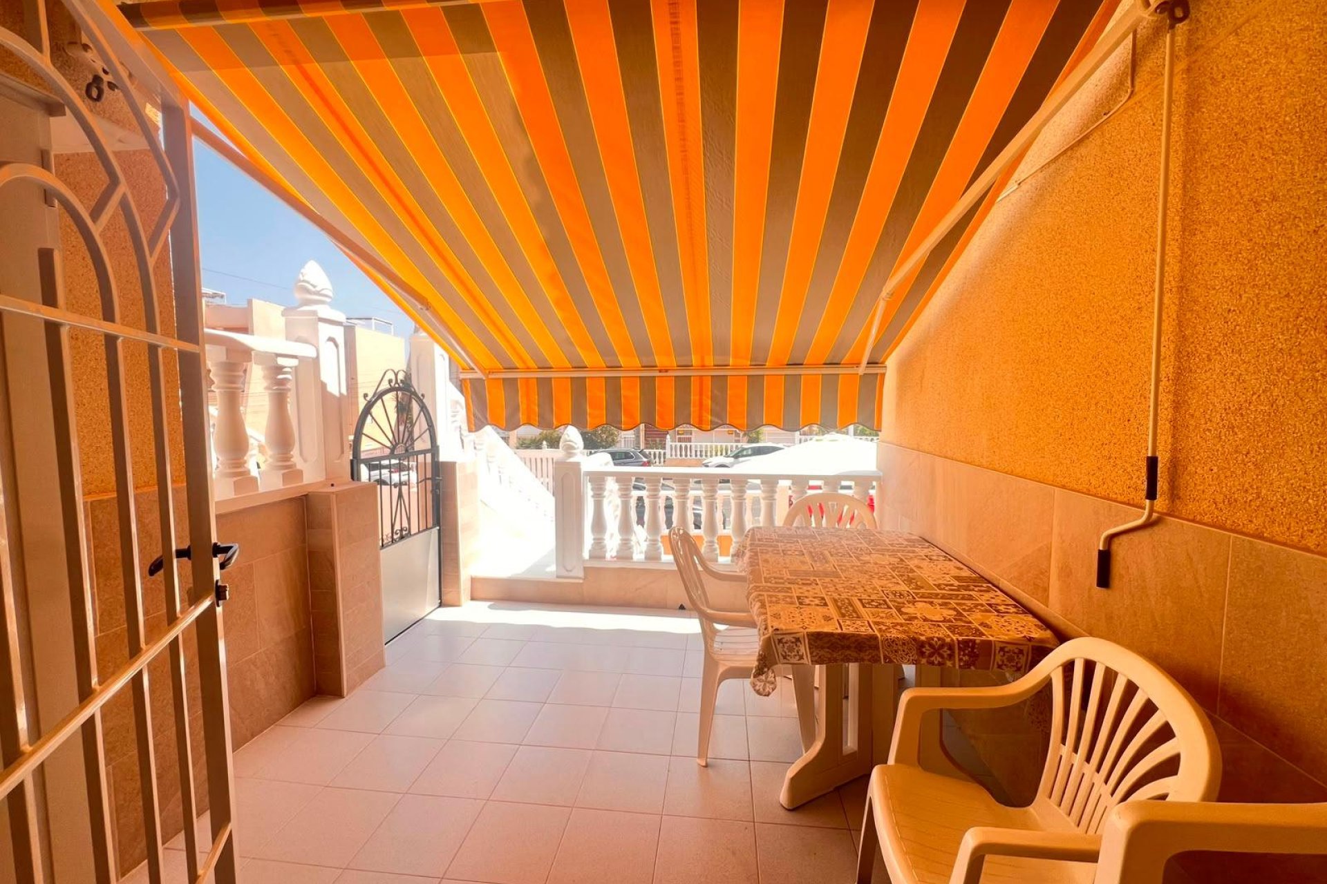 Segunda mano - Bungalow -
Torrevieja - Torrejón