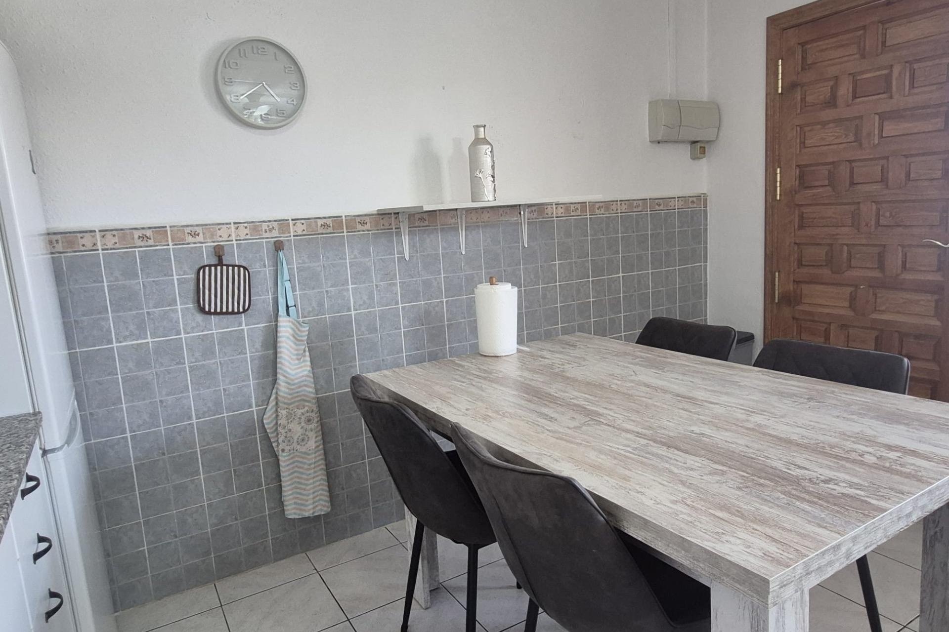 Segunda mano - Bungalow -
Torrevieja - Torretas