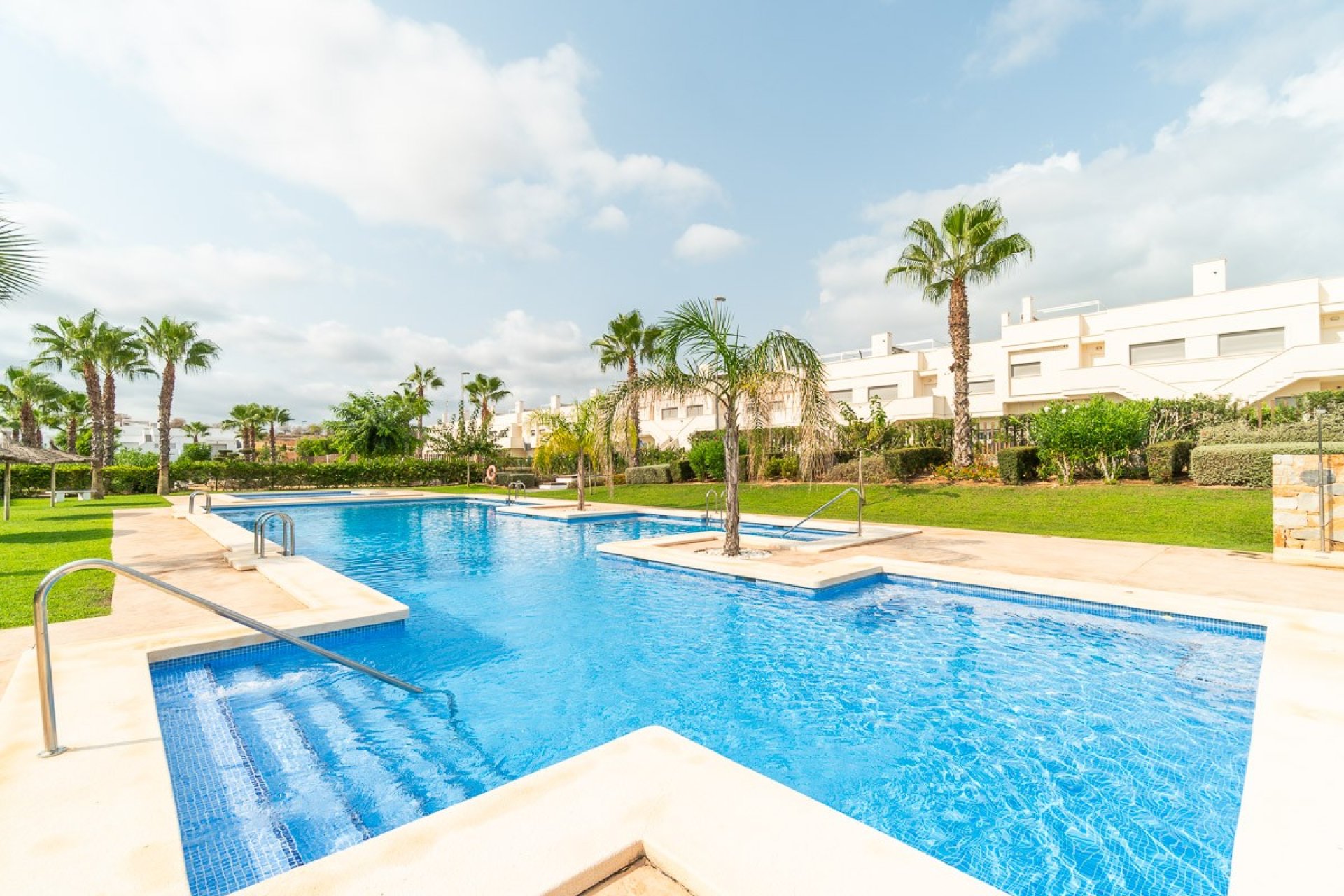 Segunda mano - Bungalow -
Vistabella Golf Entre Naranjos - Inland