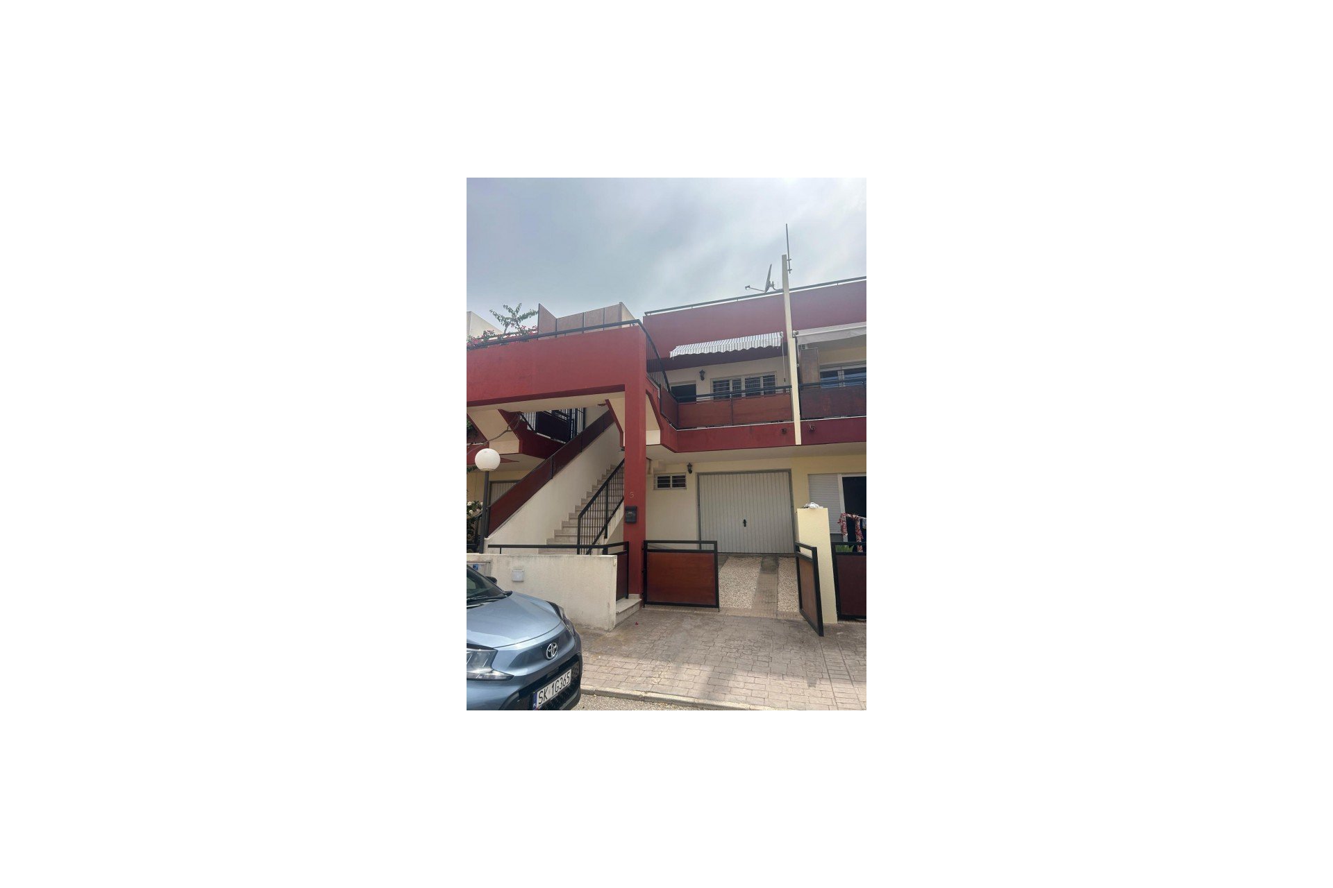 Segunda mano - Duplex -
La Marina - Costa Blanca