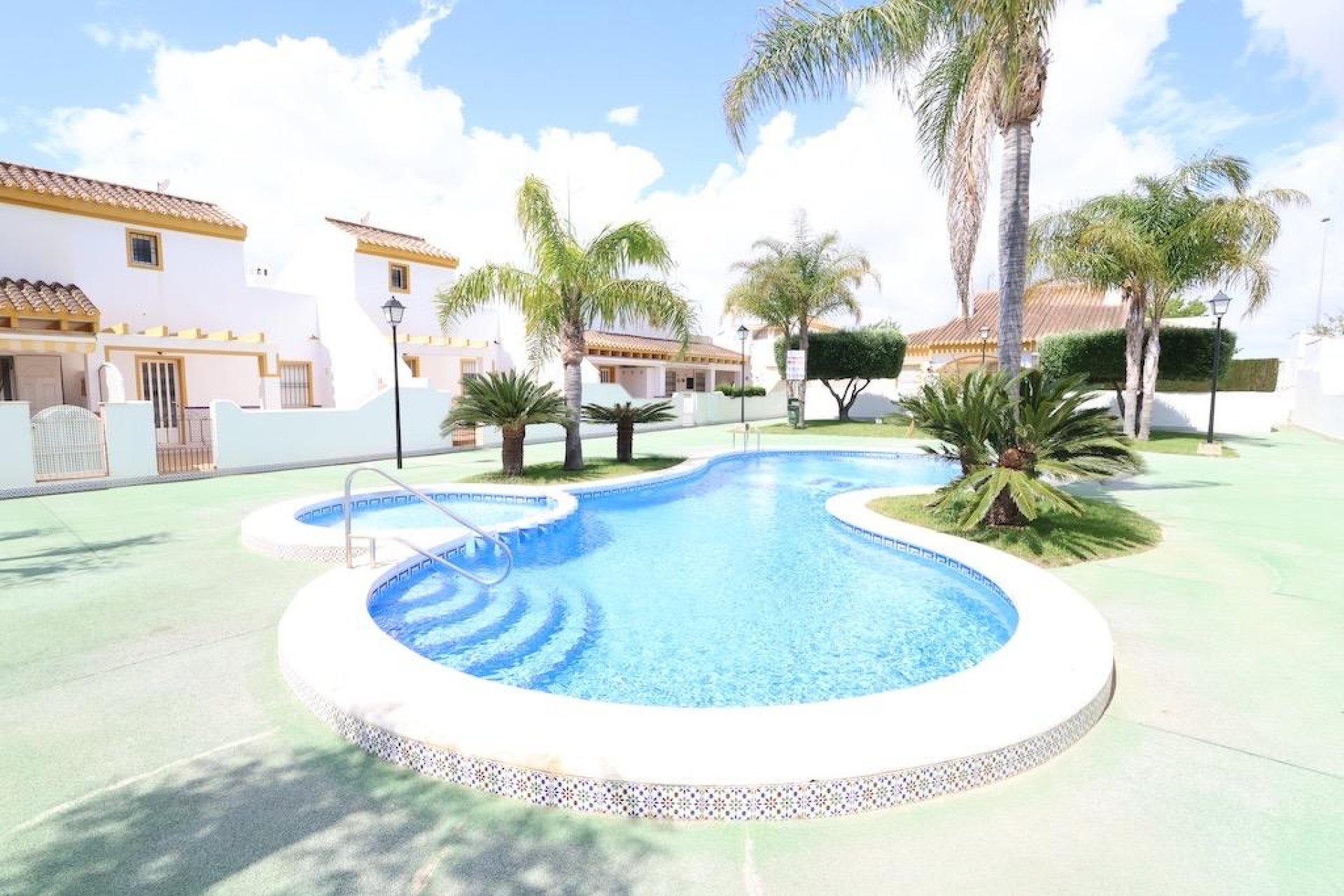 Segunda mano - Duplex -
Pilar de la Horadada - Costa Blanca
