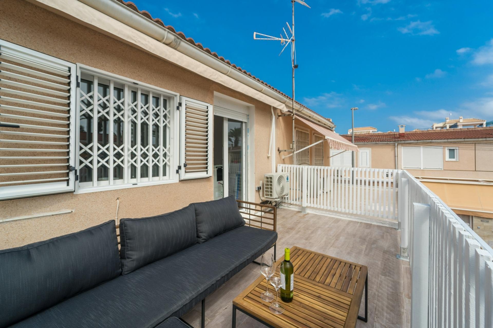 Segunda mano - Duplex -
Torrevieja - Playa De Los Naufragos
