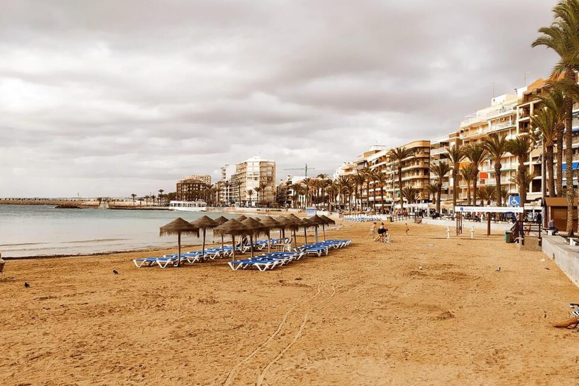 Segunda mano - Penthouse Penthouse -
Torrevieja - CENTRE