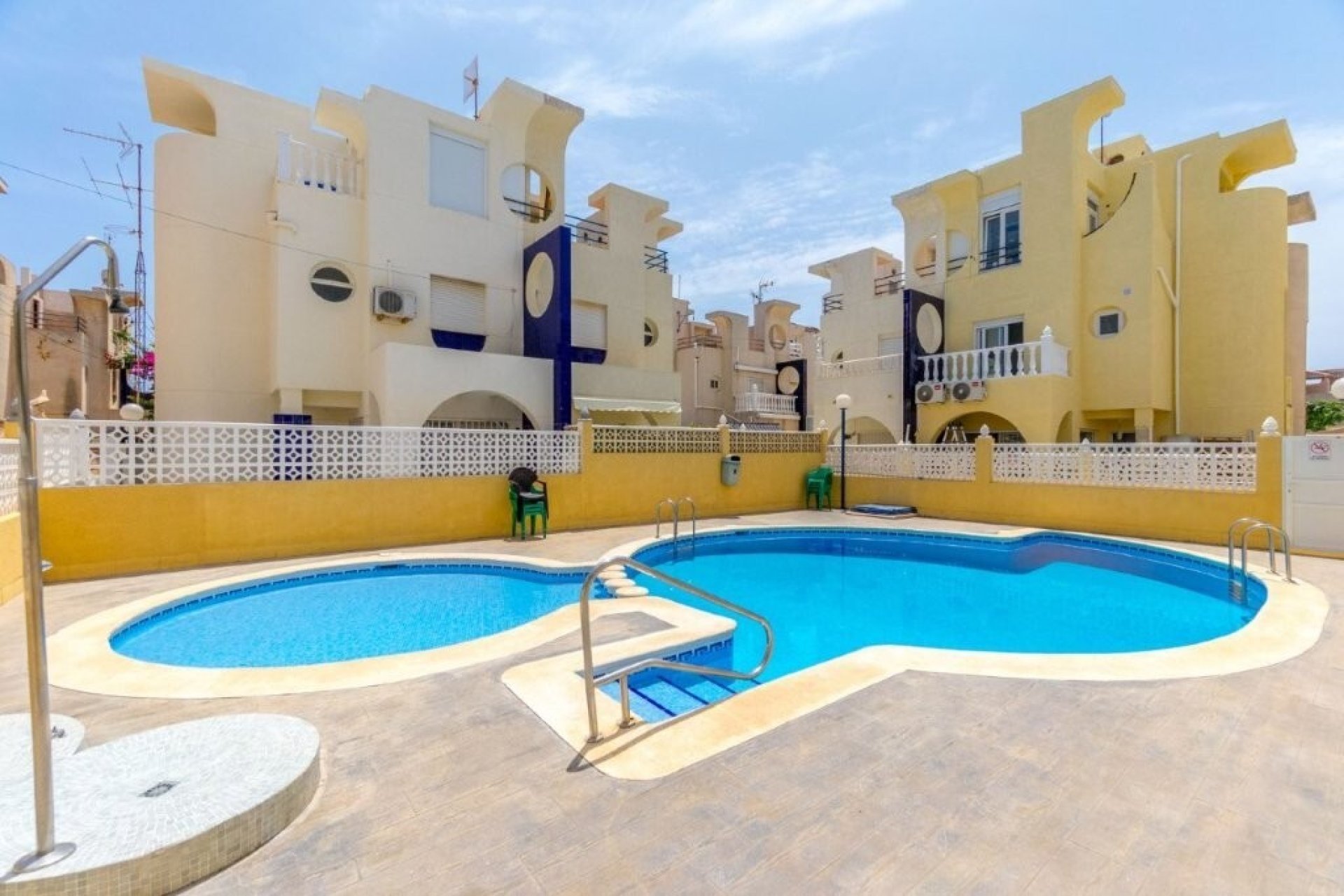 Segunda mano - Quad House -
Torrevieja - La Rosaleda