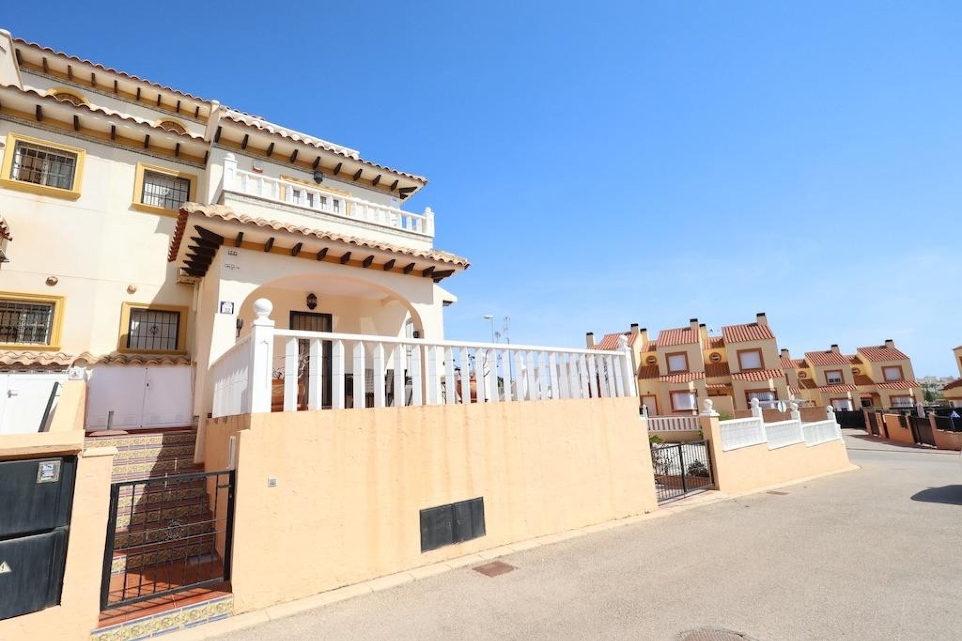 Segunda mano - Semi Detached -
Cabo Roig - Costa Blanca