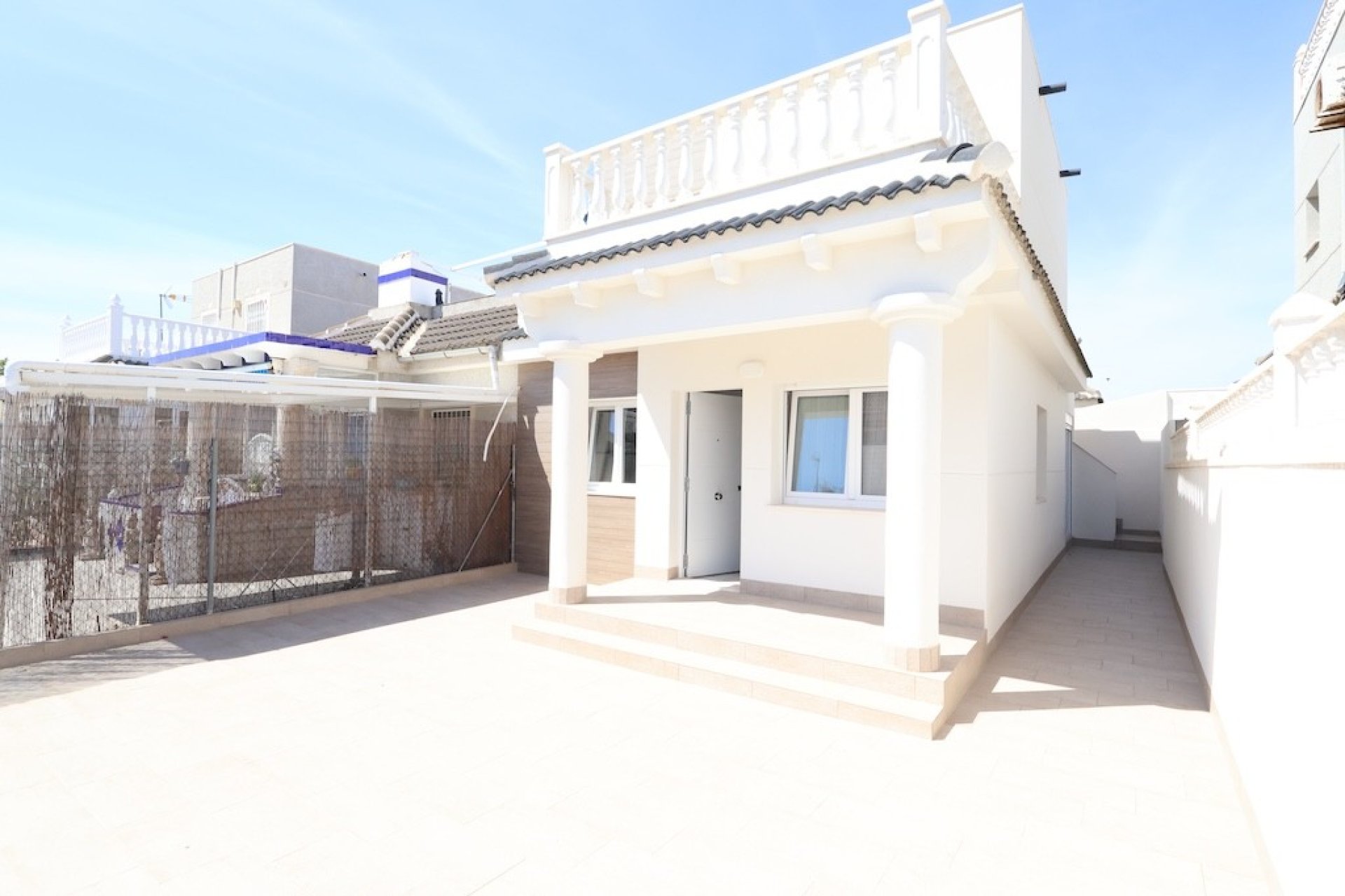 Segunda mano - Semi Detached -
El Chaparral - Inland