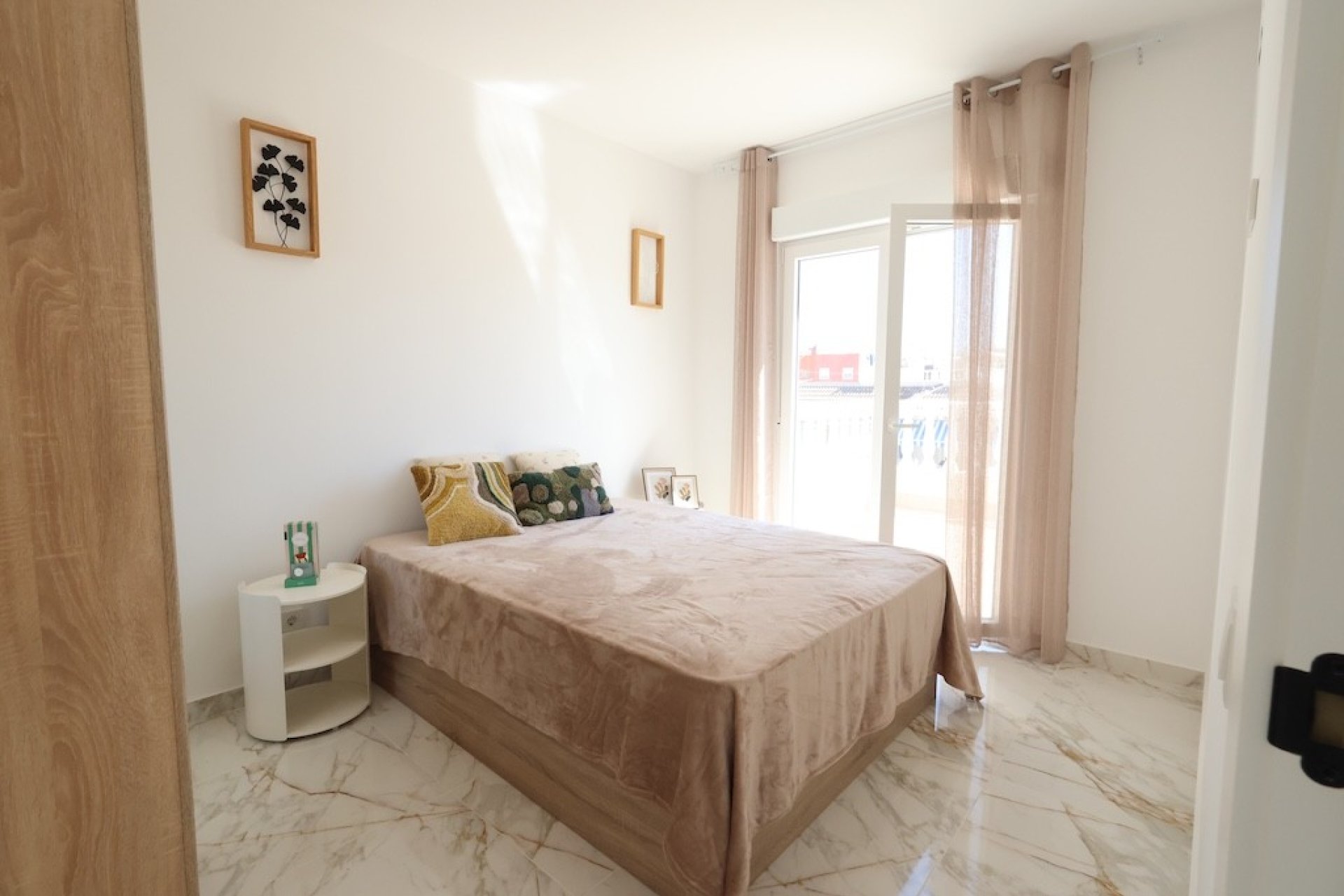 Segunda mano - Semi Detached -
El Chaparral - Inland